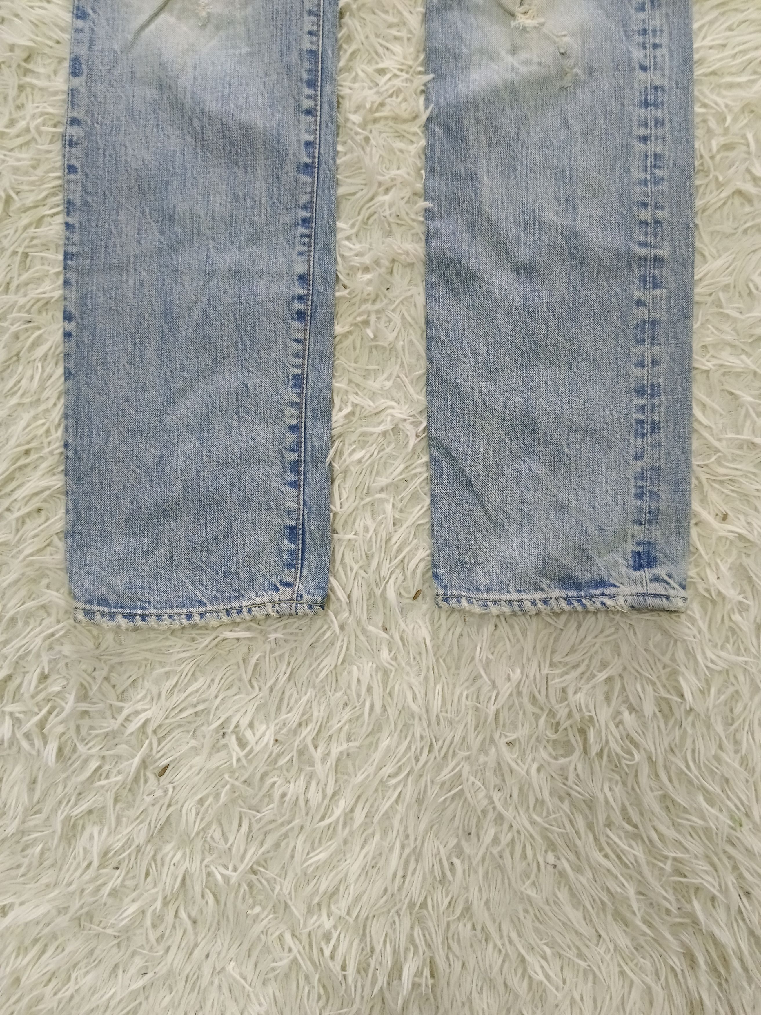 Japanese Brand DiSTRESSED RIPED RIVET&BLUE DENIM PANTS Size US 30 / EU 46 - 6 Thumbnail