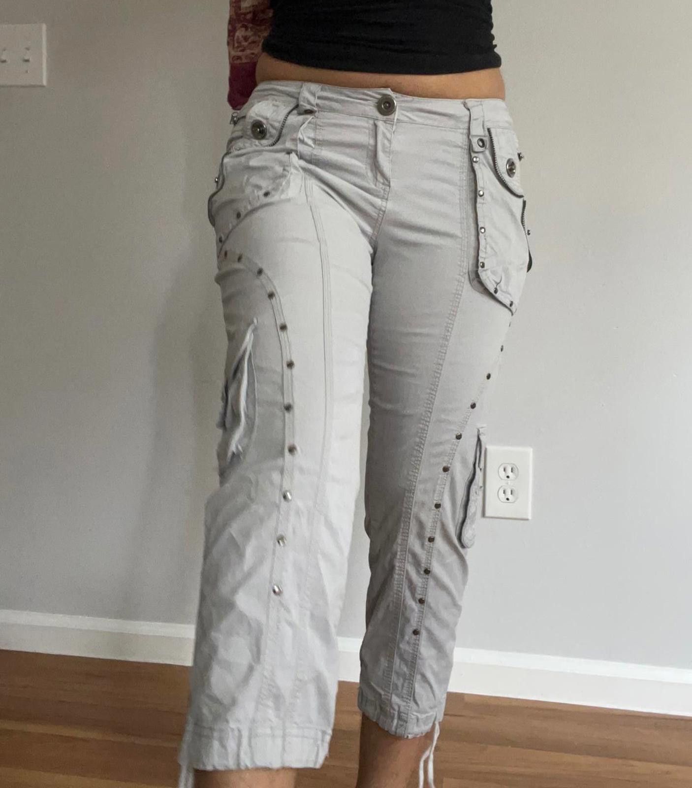 Other Women’s embellished light grey cargo pants Size 28" / US 6 / IT 42 - 3 Thumbnail