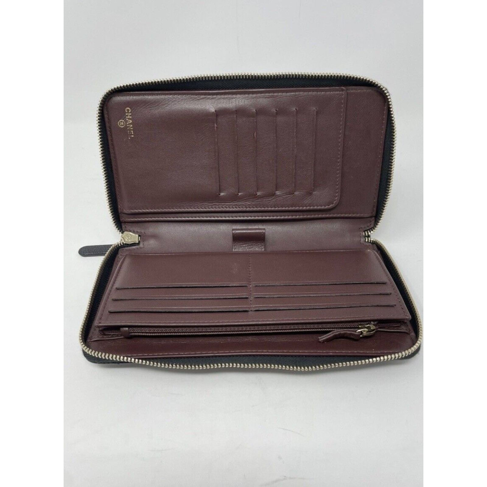 Chanel Authentic chanel quilted caviar zip wallet Size ONE SIZE - 11 Thumbnail
