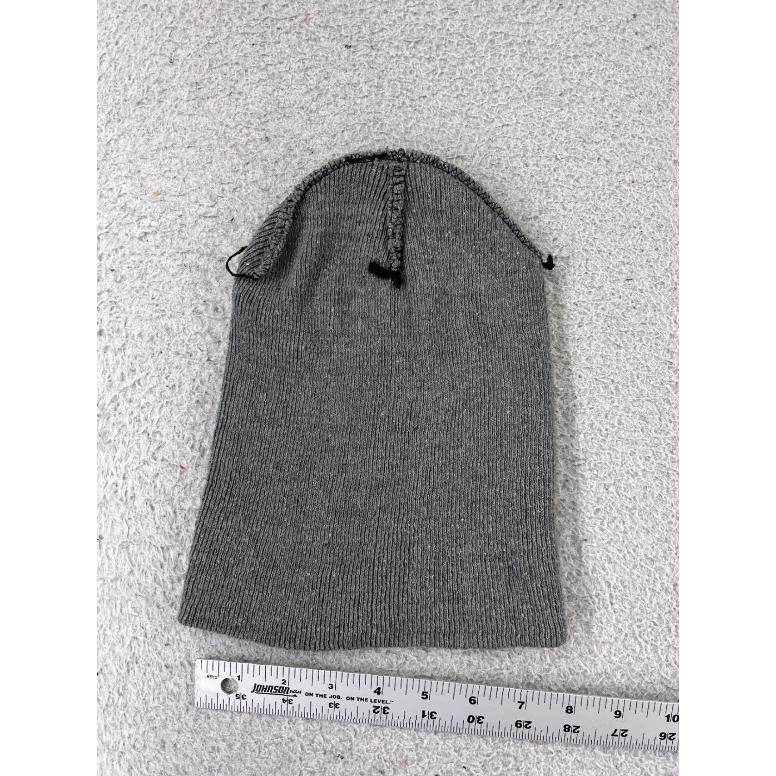 Vintage Lhs International Beanie Toque Unisex Adults One Size Gray Knit 100% Acrylic Ski Winter Hat/Casual/Travel/Workwear Popular Beanie Style Size ONE SIZE - 3 Thumbnail