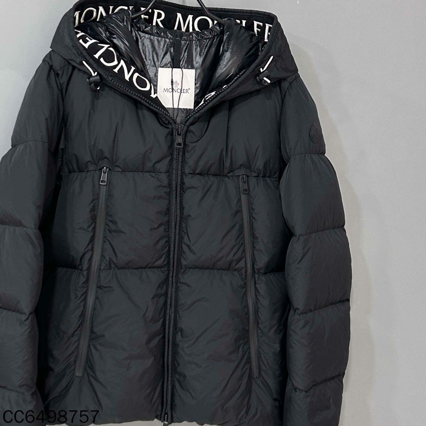 Moncler Moncler Down Embroidered Black Heavy Coat s Men Size US S / EU 44-46 / 1 - 1 Thumbnail