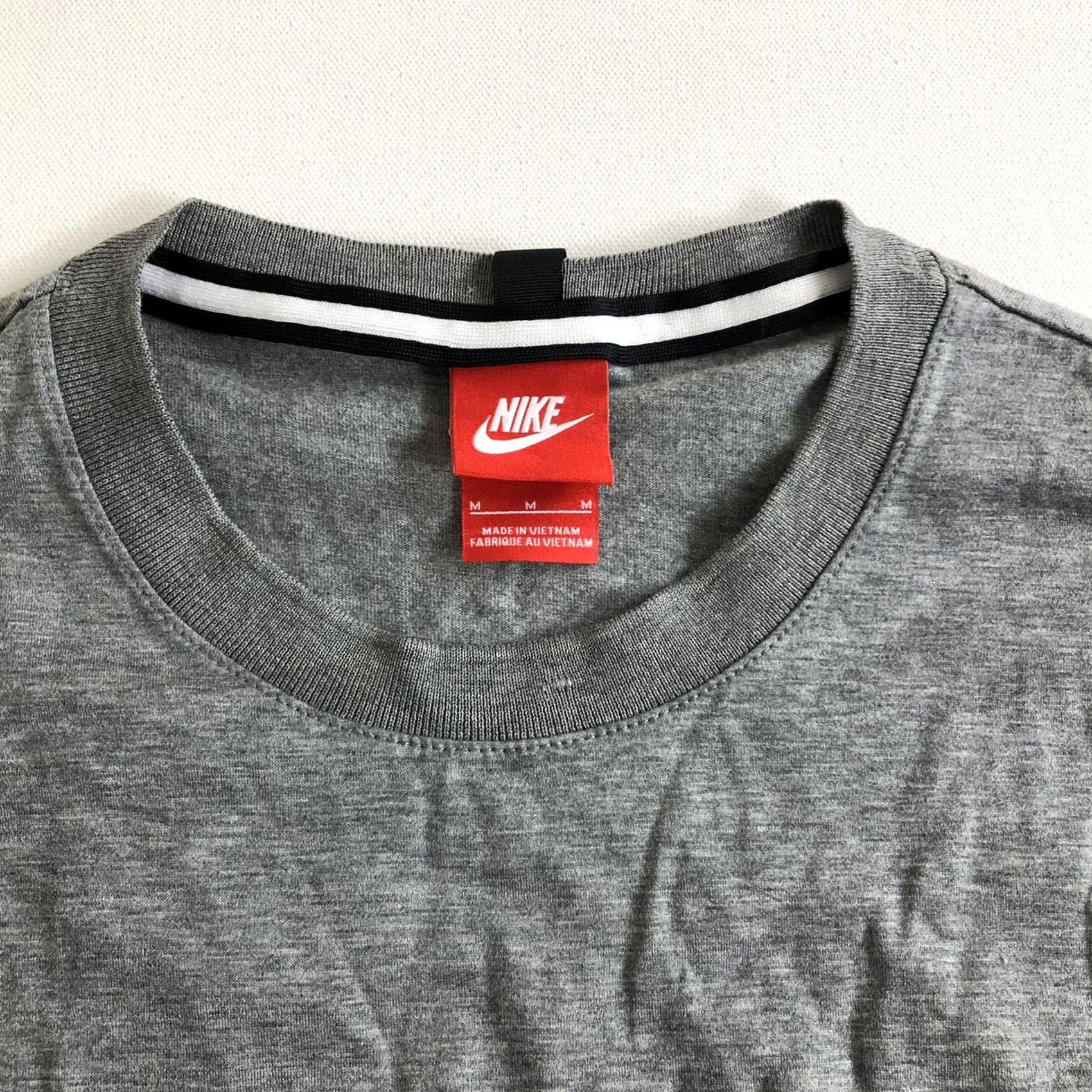 Nike VINTAGE Nike Air T Shirt Mens Size Medium Gray 1990s Active Red Tag Short Sleeve Size US M / EU 48-50 / 2 - 4 Thumbnail