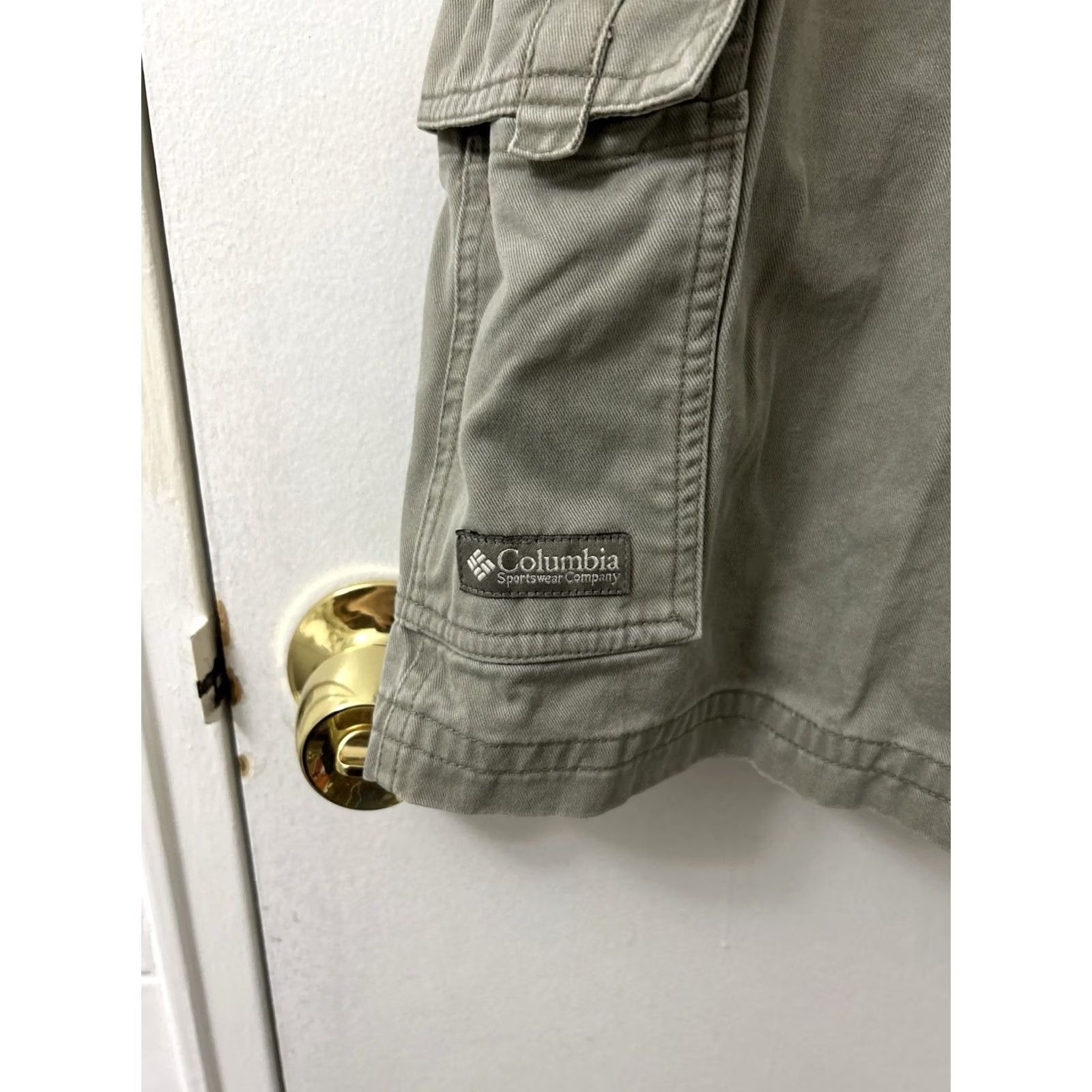 Vintage Columbia Cargo Shorts Mens Size 36 Sage Green Cotton Twill Utility 9" Size US 36 / EU 52 - 4 Thumbnail