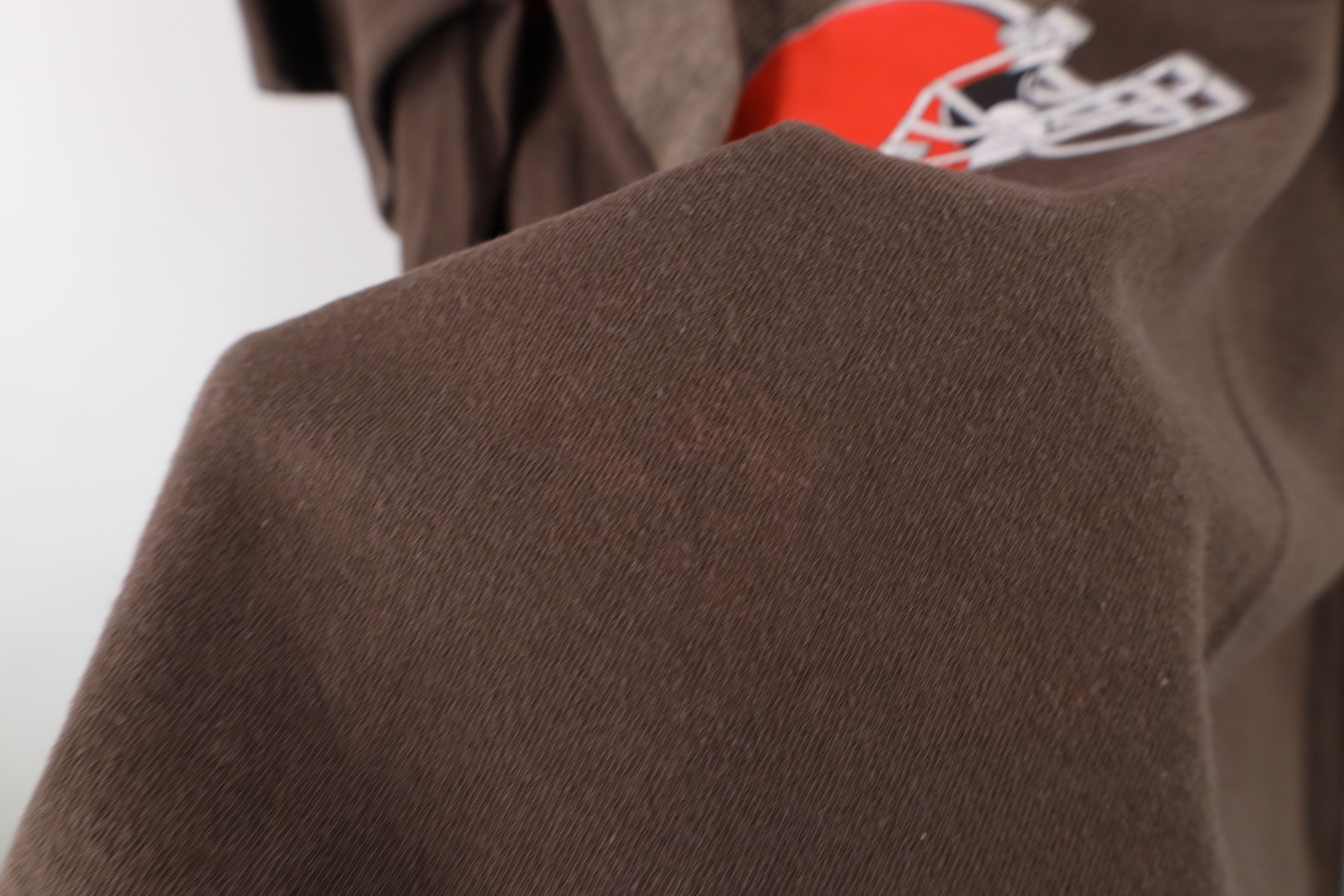 Vintage Vintage 90s Valuable Dad Cleveland Browns Football T-Shirt Size US XL / EU 56 / 4 - 10 Thumbnail