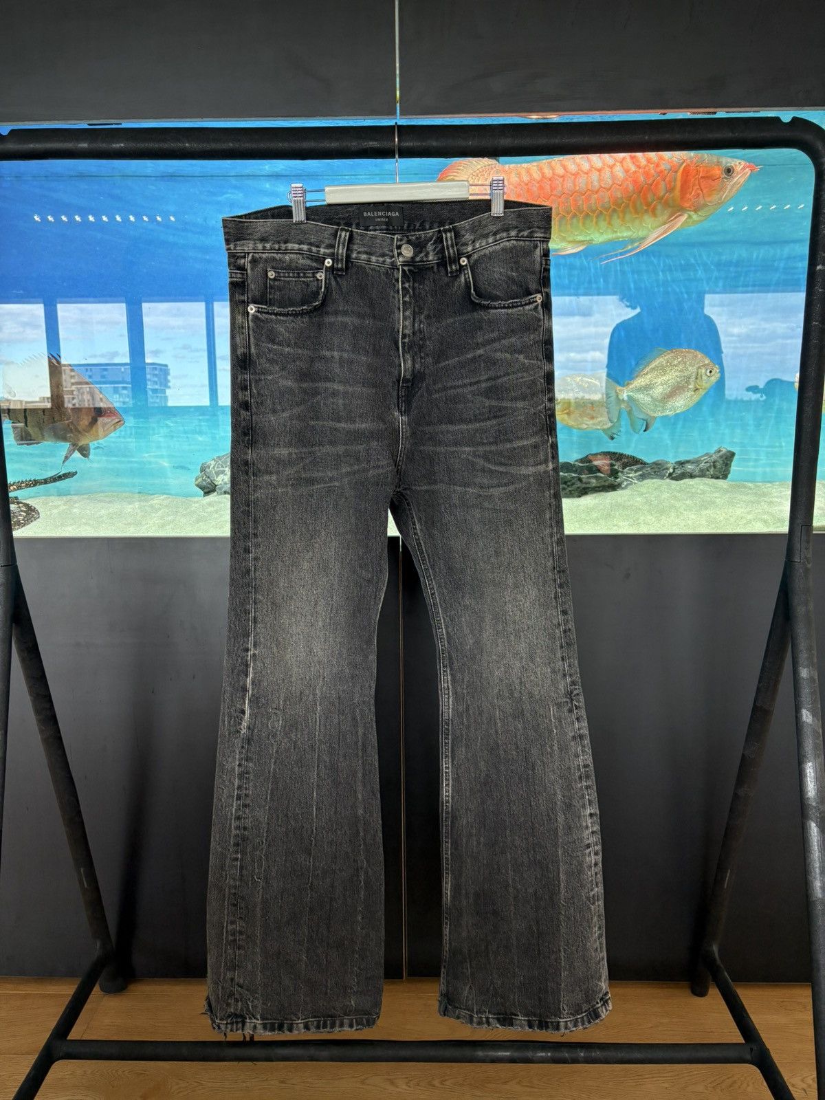 Balenciaga Balenciaga Fall22 Lost Tape Flared Denim Size US 31 - 1 Thumbnail