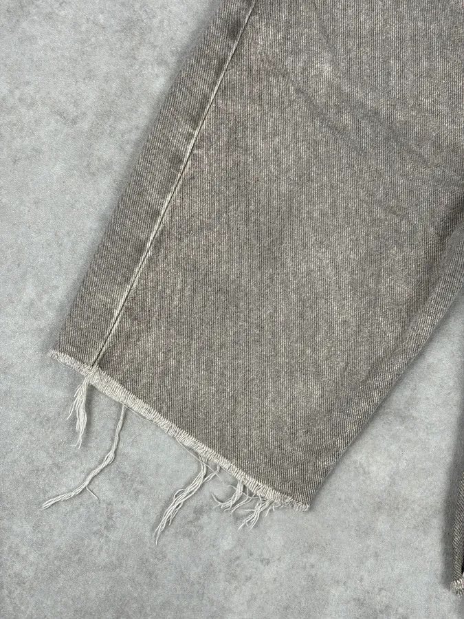 Maison Margiela SS2012 Maison Margiela Beige Denim Signature Distressed Shorts Size 26" / US 2 / IT 38 - 12 Thumbnail