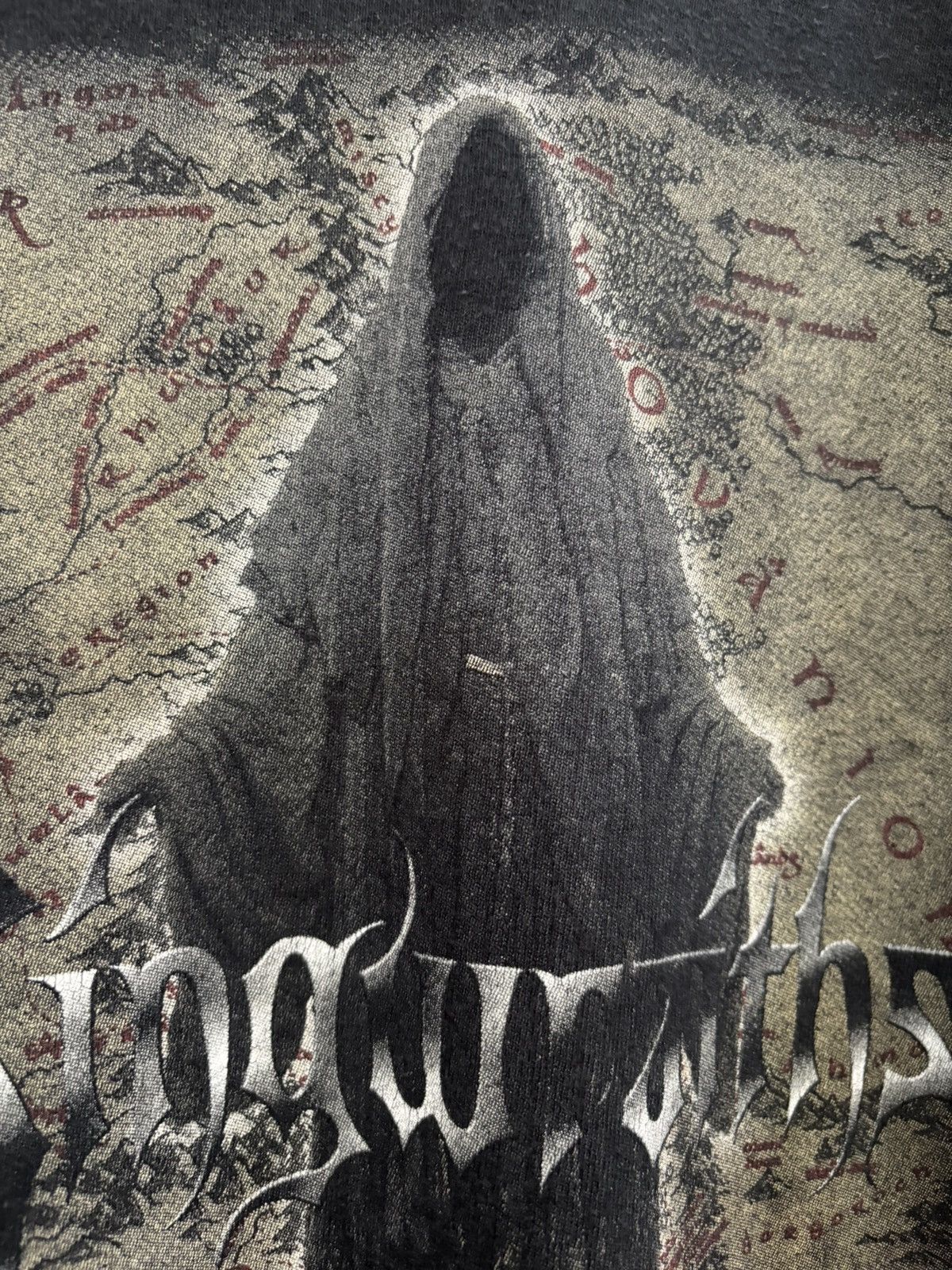 Vintage 2001 LORD OF THE RINGS RINGWRAITH MAP GRAPHIC TEE | Grailed