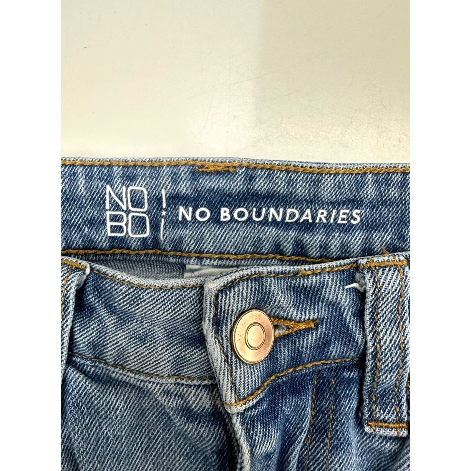 Vintage NO Boundaries NOBO Womens Juniors Jeans Size 3 Distressed Denim Jeans Pants Blue Regular Rise Mid 26.5in Inseam 25in Waist Womens Size 26" / US 2 / IT 38 - 4 Thumbnail