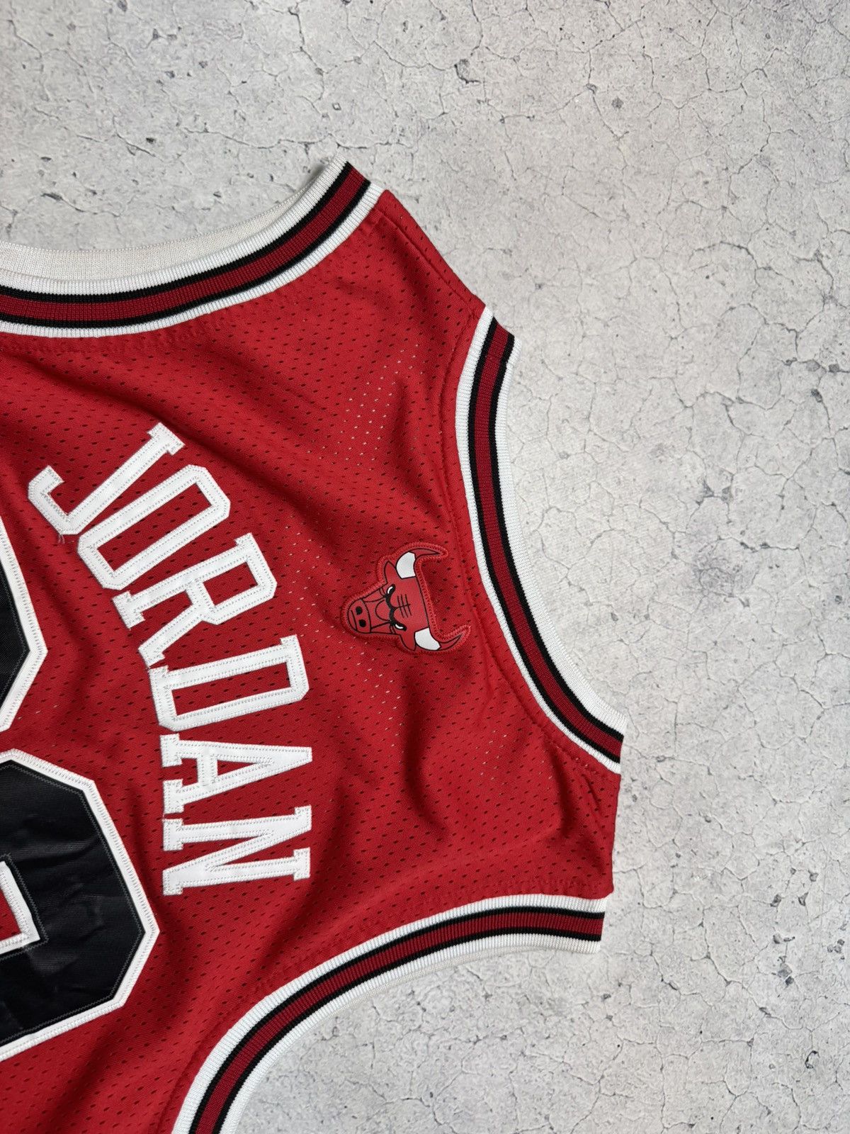 Nike Nike Air Jordan #23 Chicago Bulls Vintage Jersey Shirt NBA Size US M / EU 48-50 / 2 - 13 Thumbnail
