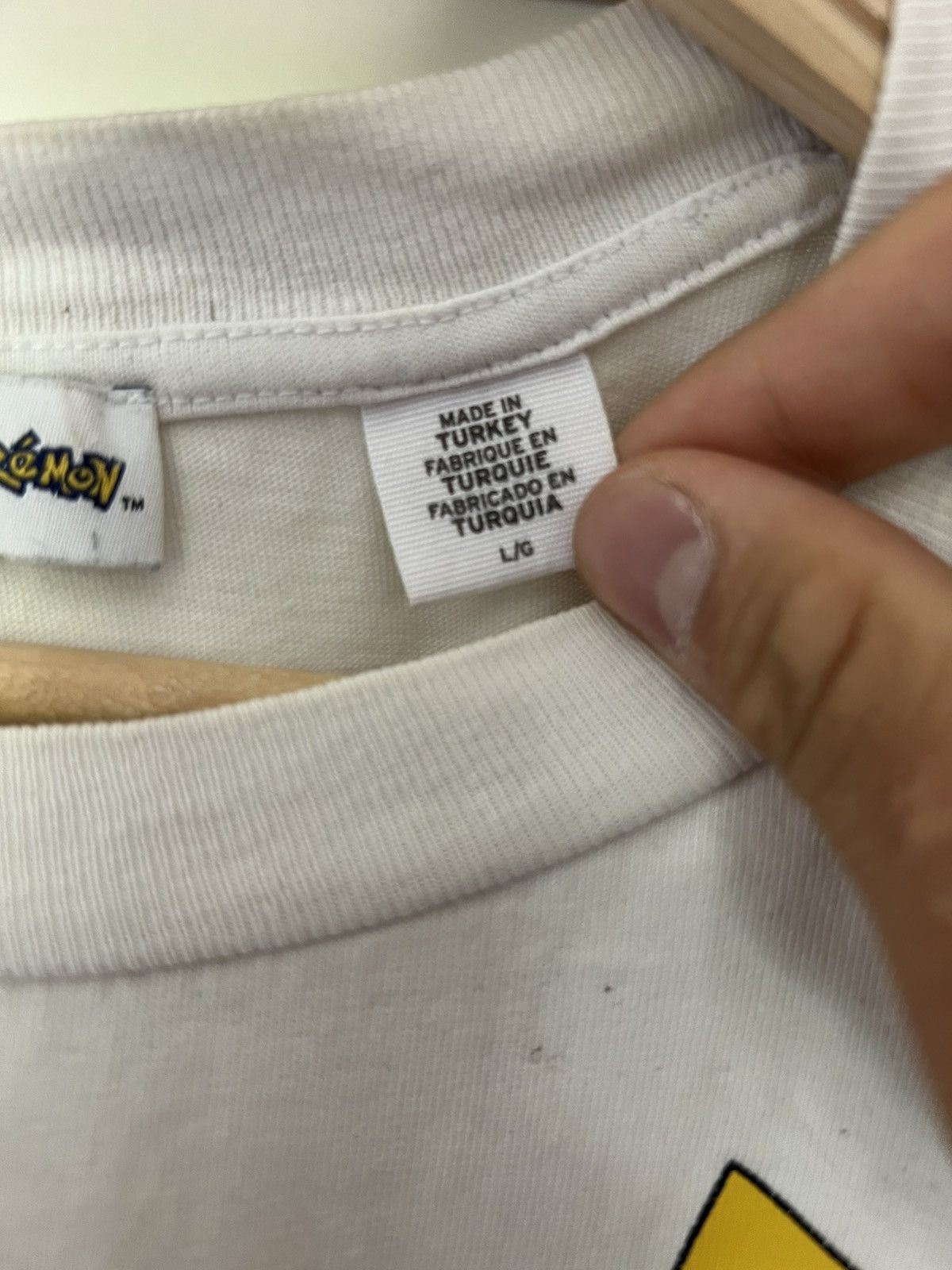 Levi's × Pokemon Levi's x Pokemon Pikachu Shirt Size US L / EU 52-54 / 3 - 6 Thumbnail