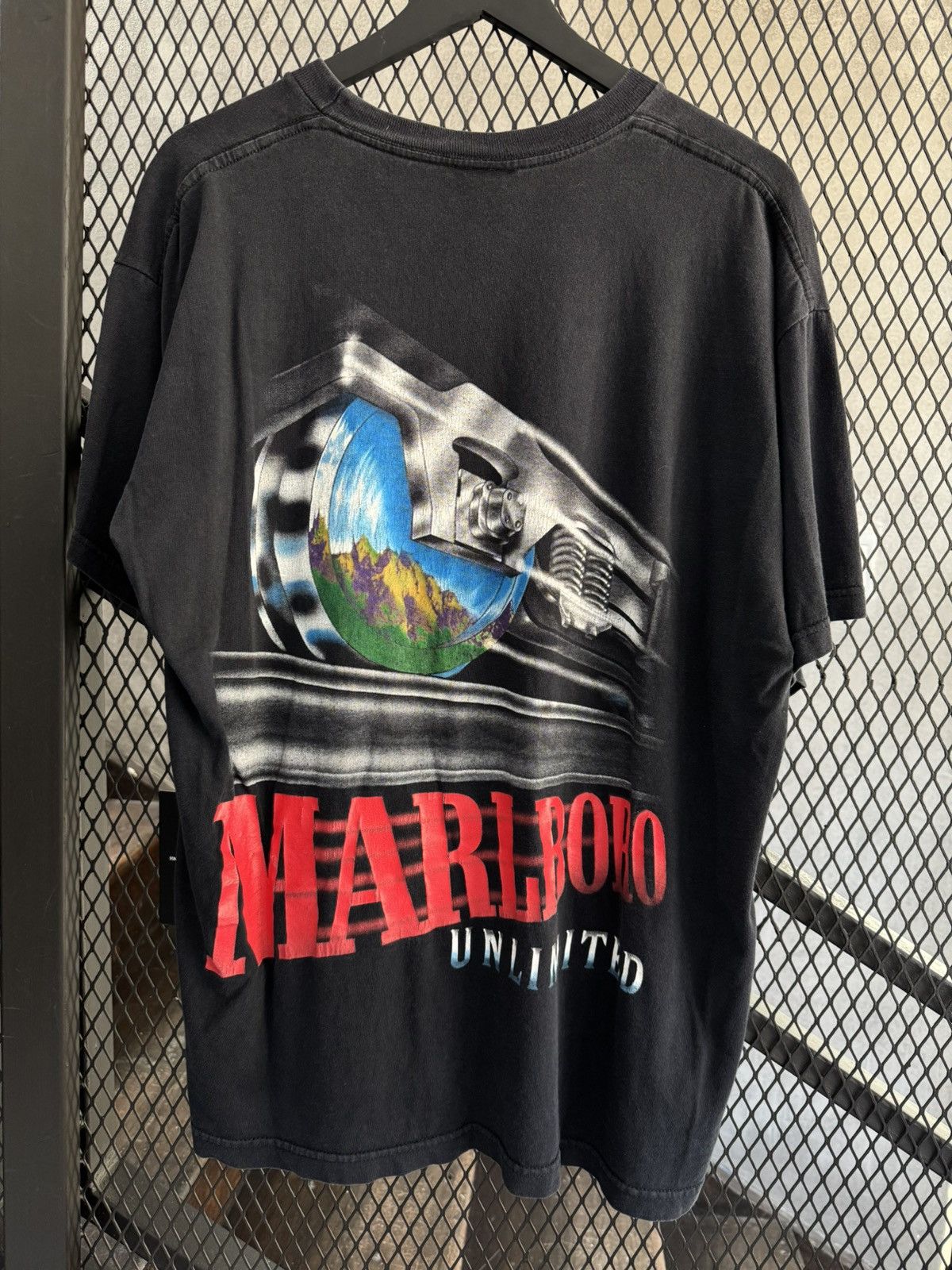 Marlboro Vintage 1990s Marboro Unlimited Train Pocket Tee Size US XL / EU 56 / 4 - 3 Thumbnail