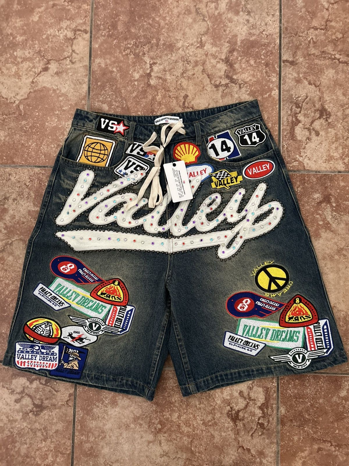 Vale Vale Forever 1980s Patchwork shorts Brand new! Size US 30 / EU 46 - 1 Thumbnail