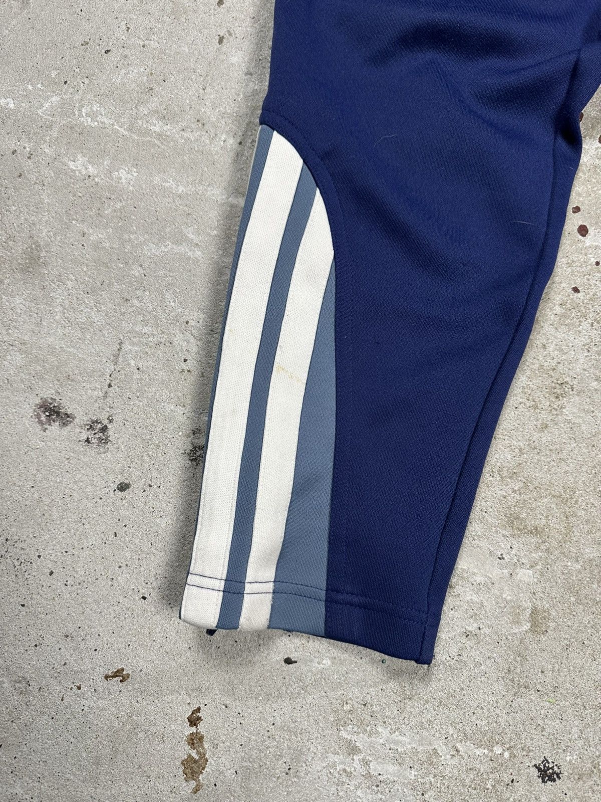 Adidas Vintage 90s Adidas x Tottenham Hotspur Navy Track Pants Size US 30 / EU 46 - 3 Thumbnail