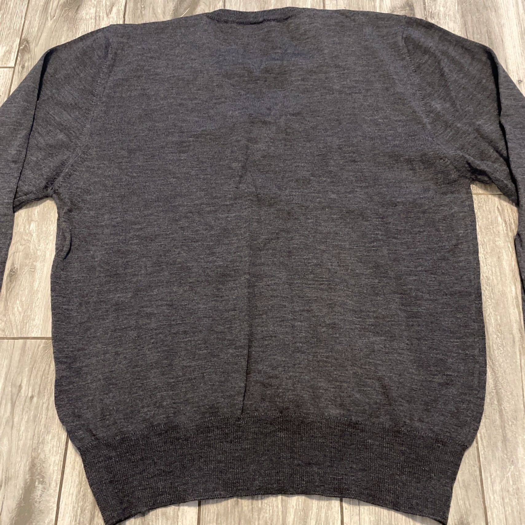 Lord & Taylor VINTAGE Lord & Taylor Knit Sweater Mens Large Italy 100% Merino Wool Grey Preppy 90s Retro Pullover Long Sleeve V-Neck Regular Mens Size US L / EU 52-54 / 3 - 7 Thumbnail