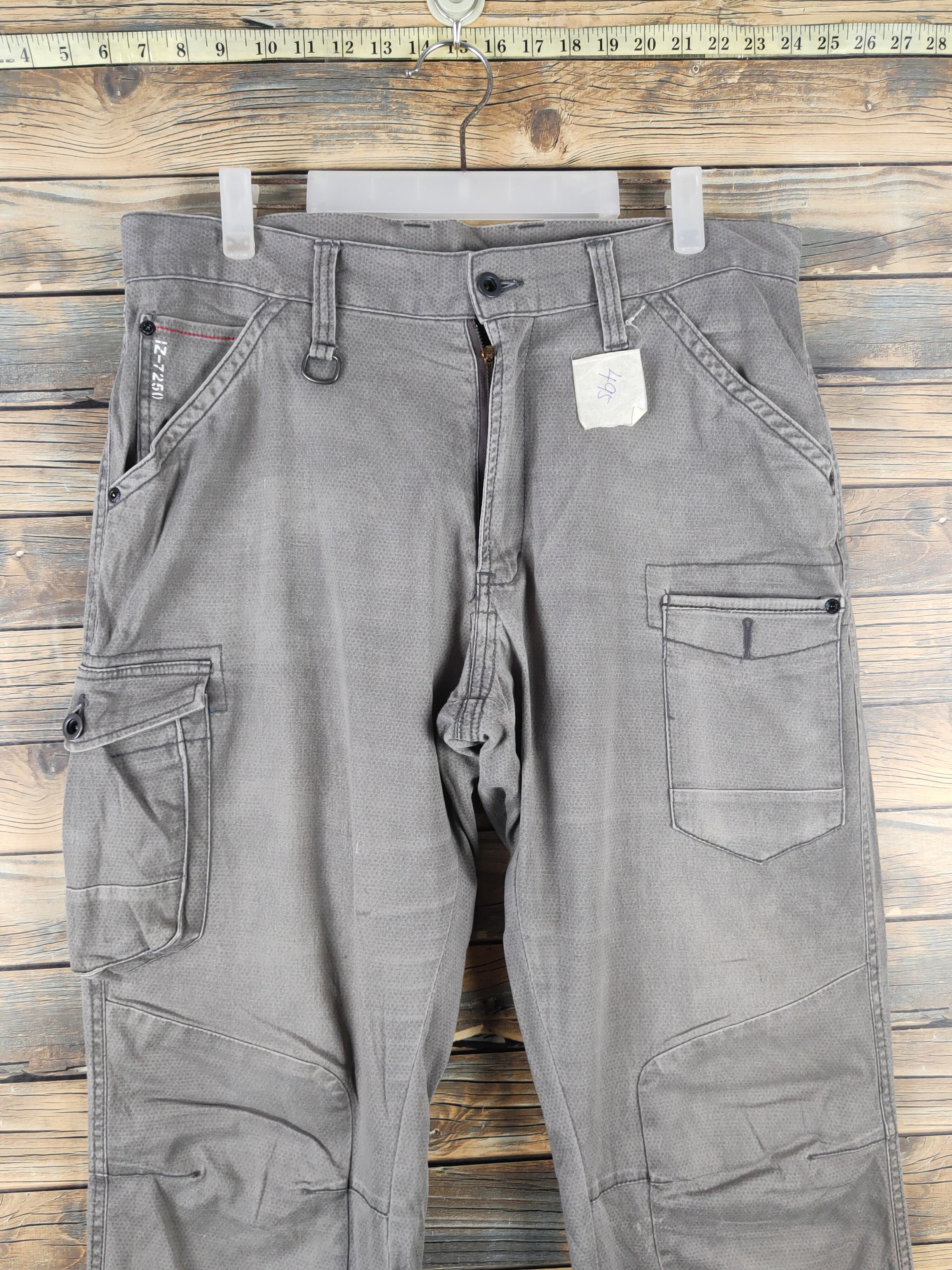 Japanese Brand IZ frontier Japan Gray Faded Multipocket Cargo Pants #495 Size US 36 / EU 52 - 2 Thumbnail