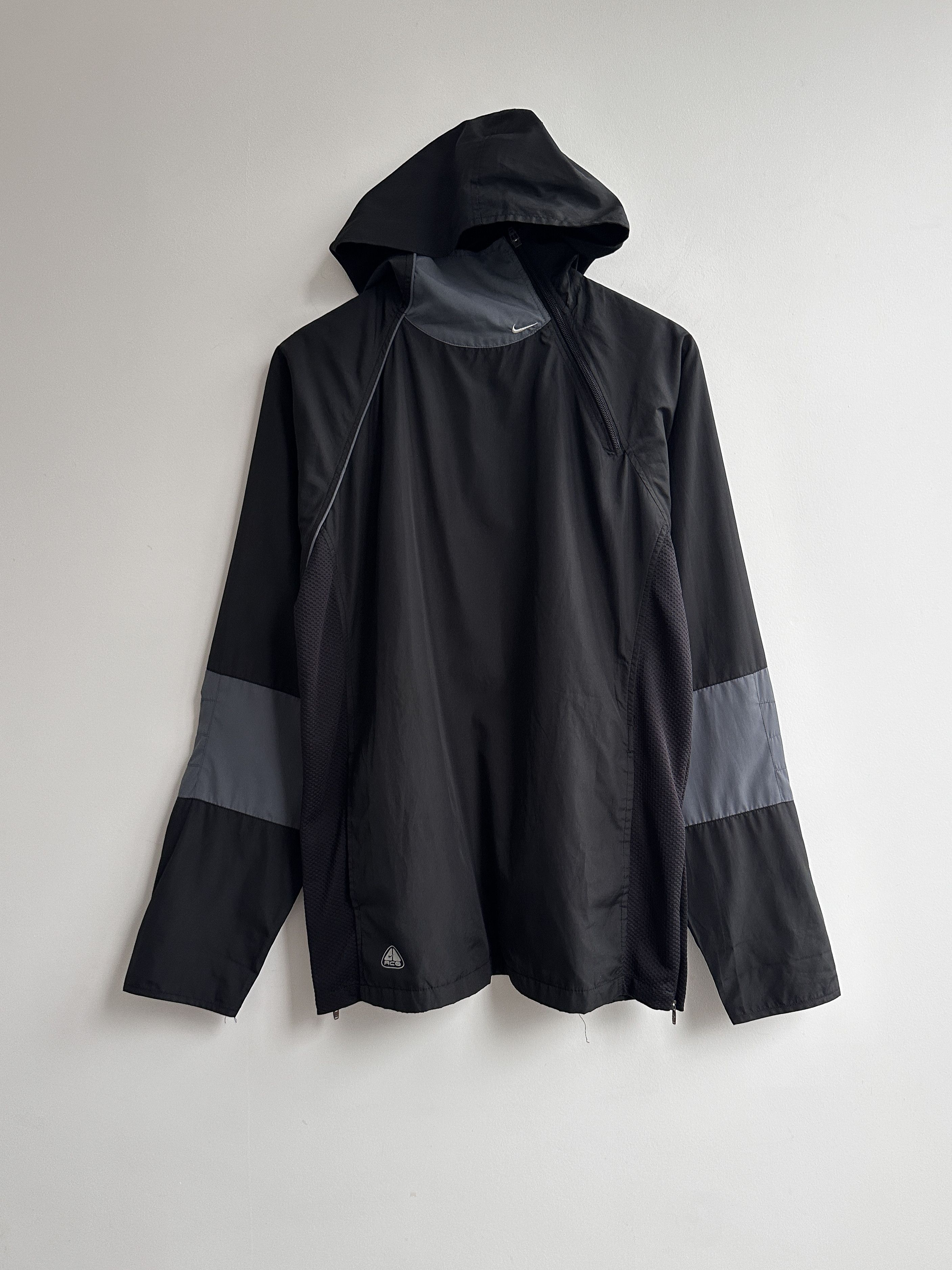 90s〜 Burton fade nylon jacket archive 短丈 VINTAGE 90s Nylon Jacket -NIKE- – ユウユウジテキ