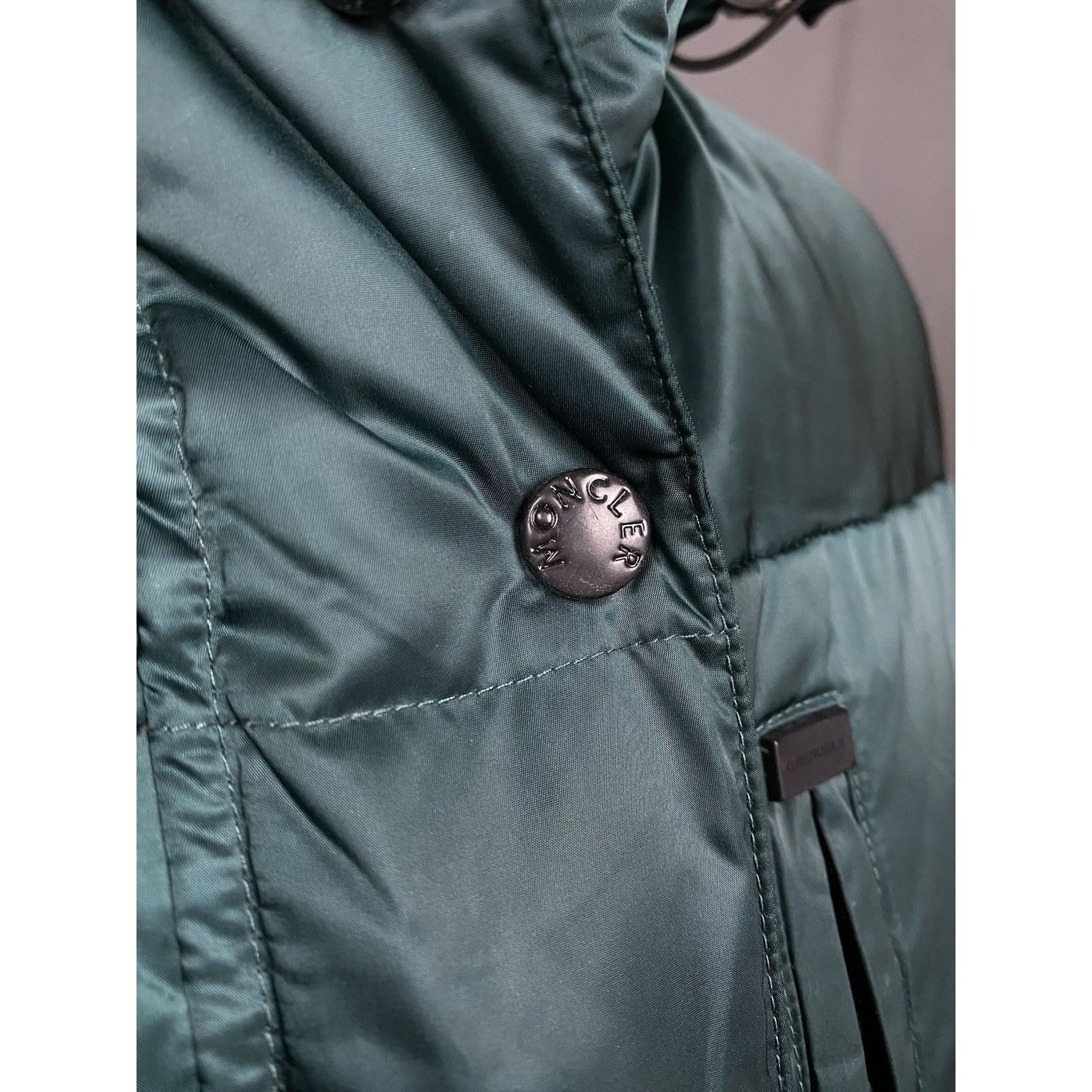 Moncler Moncler Grenoble Beleville Giubbotto Women's Green Down Puff Size S / US 4 / IT 40 - 7 Thumbnail