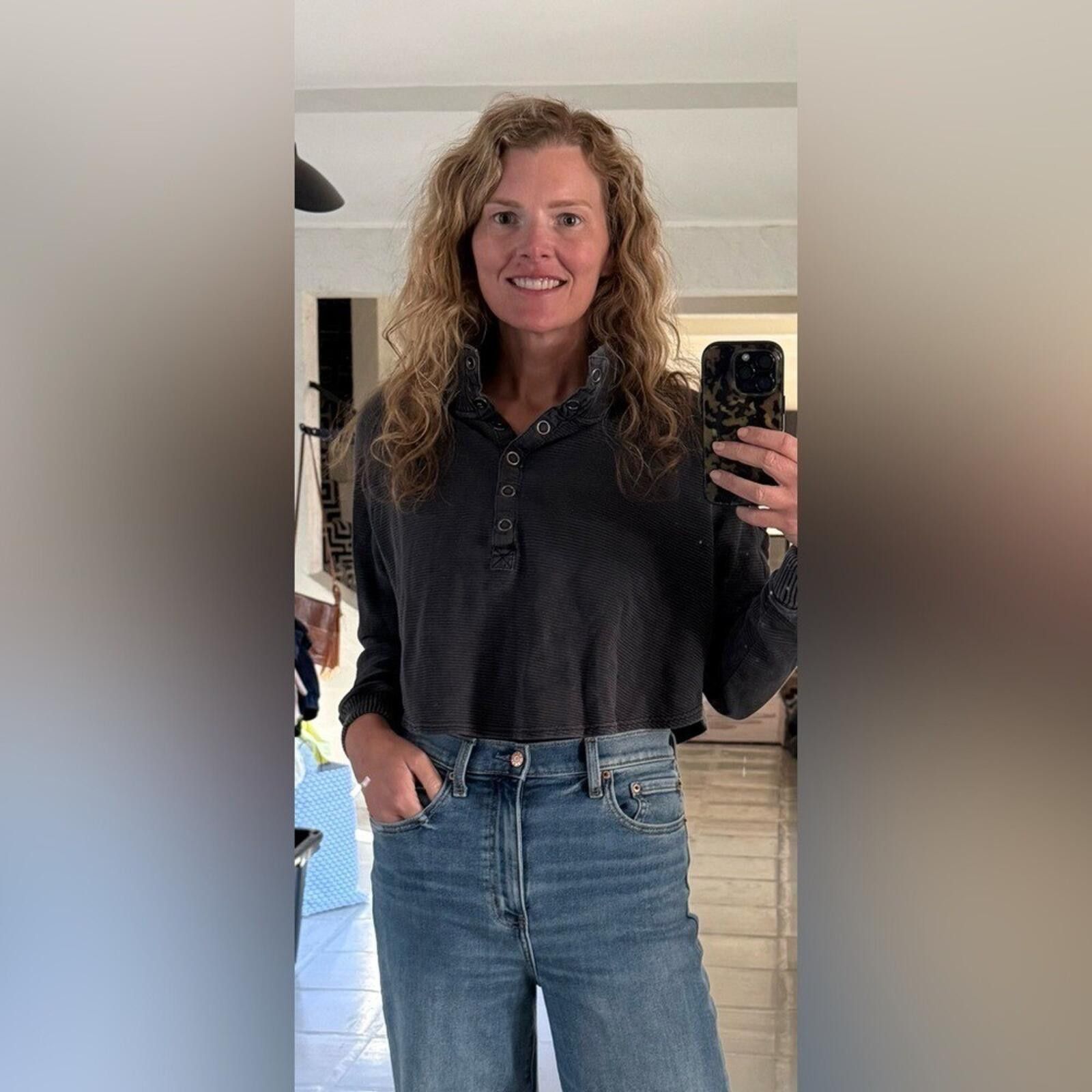 Free People Free People Ribbed Cropped Henley Pullover Faded Charcoal S Size S / US 4 / IT 40 - 1 Thumbnail