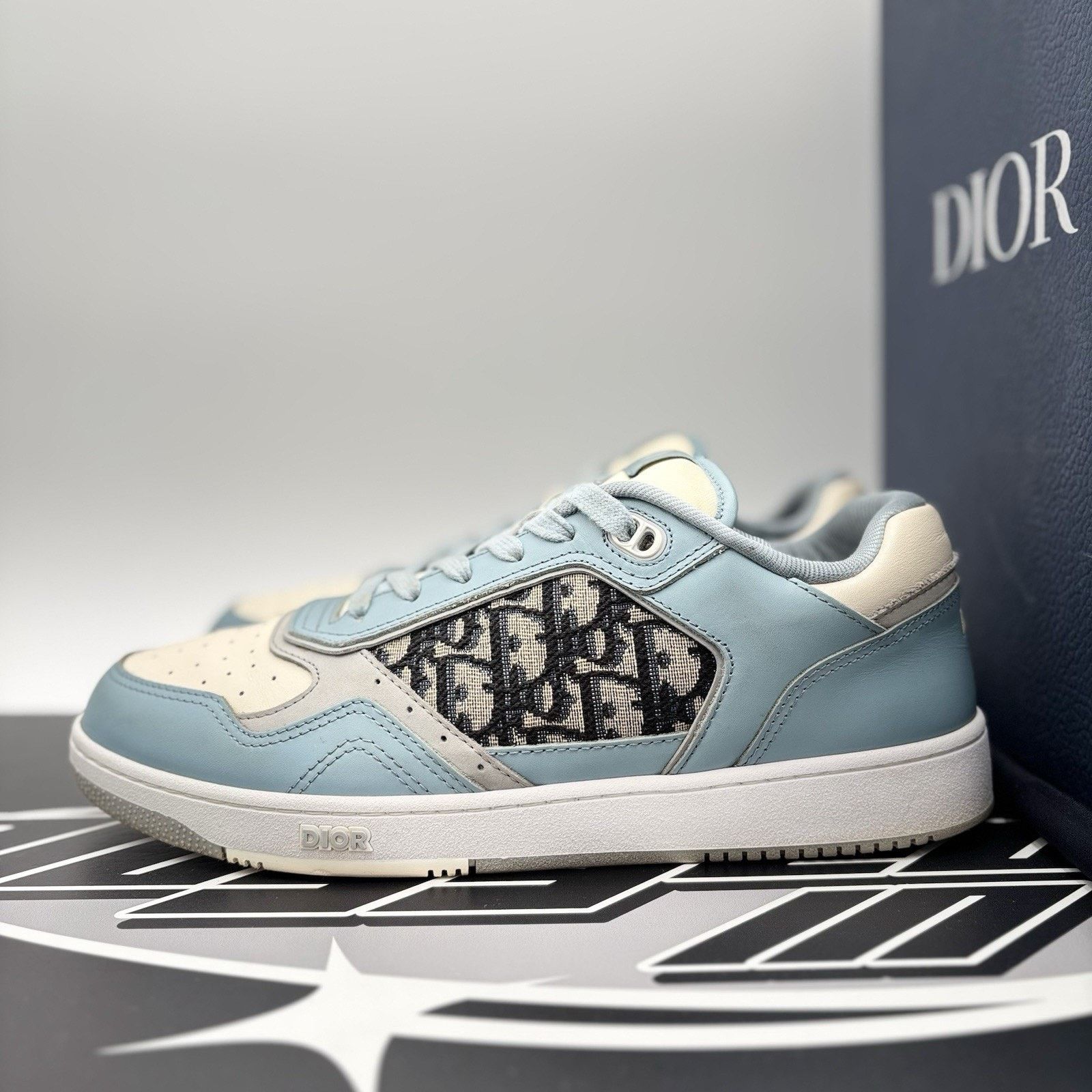 Dior Dior B27 Low Dior ' Light Blue ' | GOOD CONDITION! Size US 10 / EU 43 - 1 Thumbnail