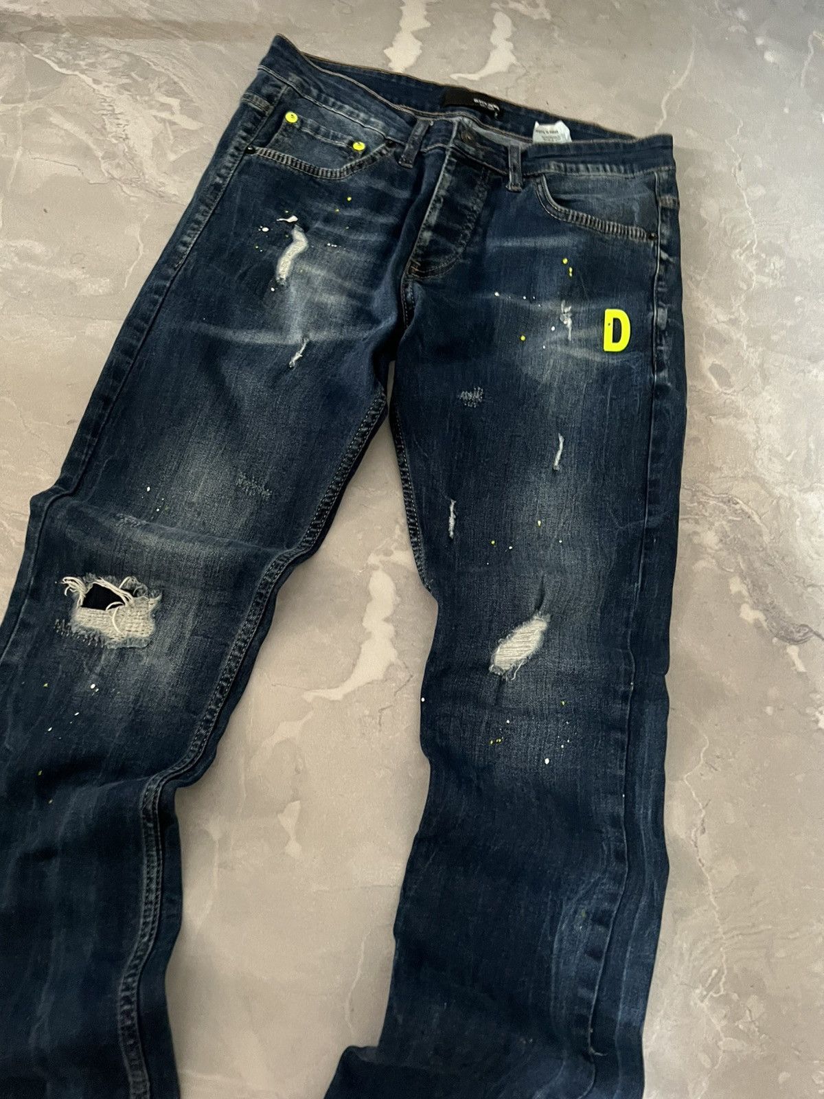 Japanese Brand Distressed Faded Slim Denim — Clean Streetwear Glam Look 90s Size US 31 - 4 Thumbnail