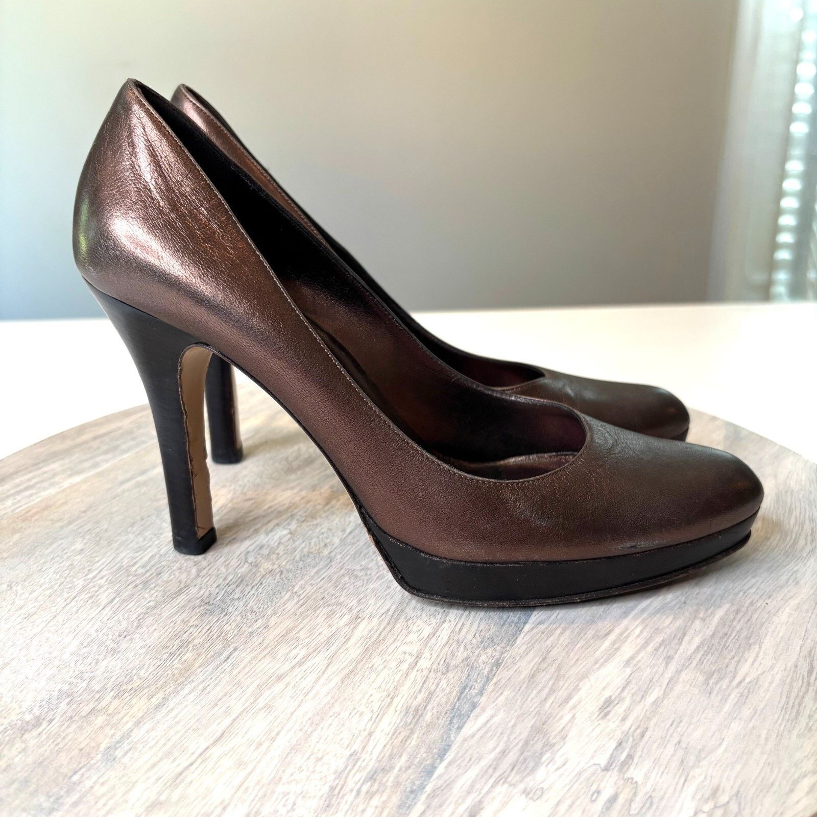 Gucci Gucci Metallic Bronze Leather Platform Heels US Size 8.5 B Size US 8.5 / IT 38.5 - 3 Thumbnail