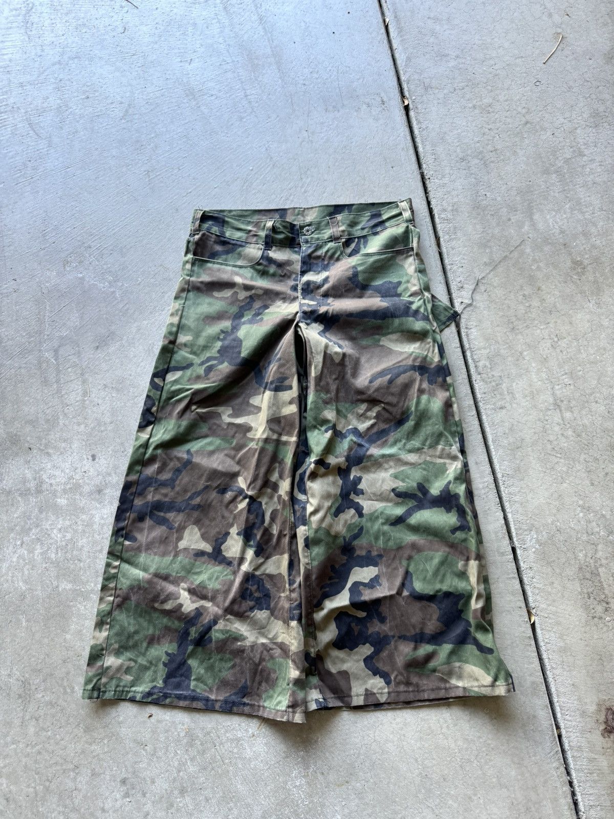 Other Camo wide leg pants Size US 37 - 1 Thumbnail