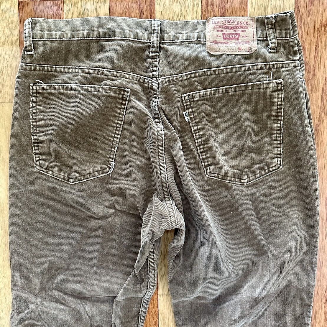 Levi's Vintage Clothing VINTAGE 1980 LEVI'S 517 WHITE TAB BROWN CORDUROY JEANS 36x34 Size US 36 / EU 52 - 9 Thumbnail