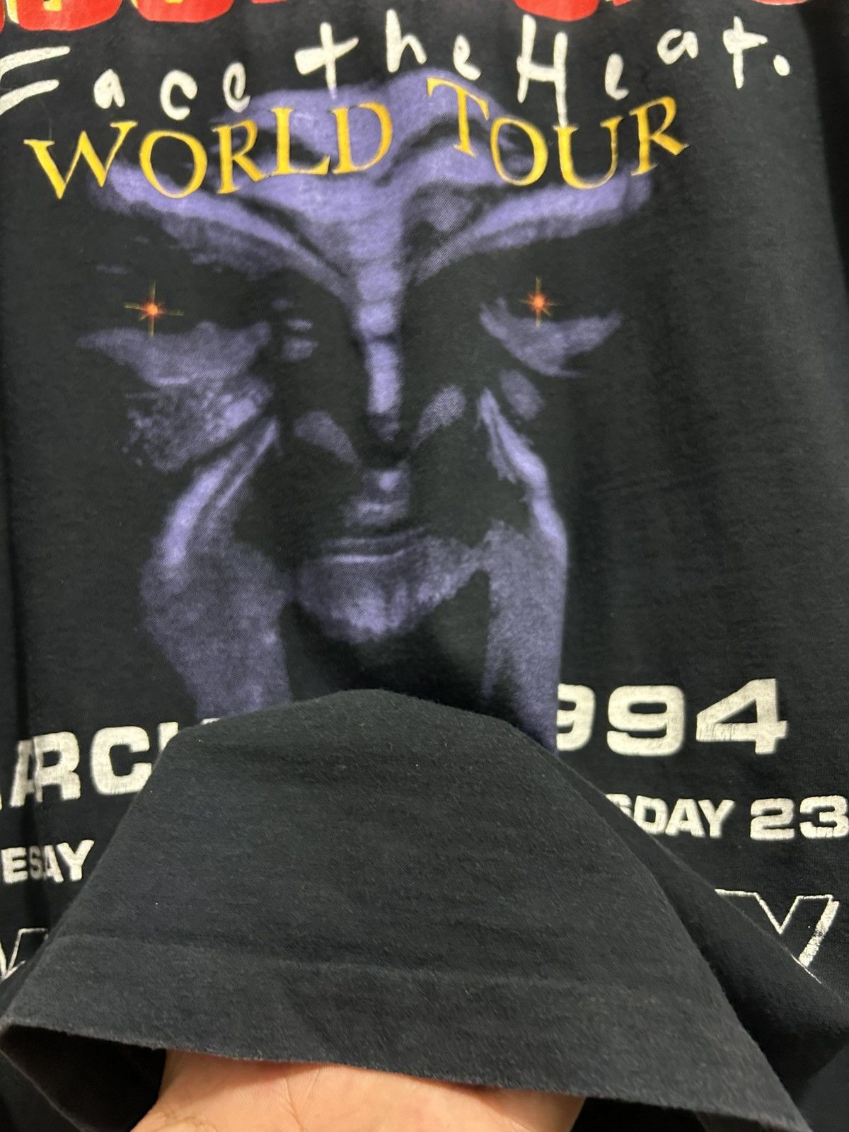 Mexican Threads 1994 Scorpions Face the Heat Tour in Mexico City Rare Size US XL / EU 56 / 4 - 4 Thumbnail