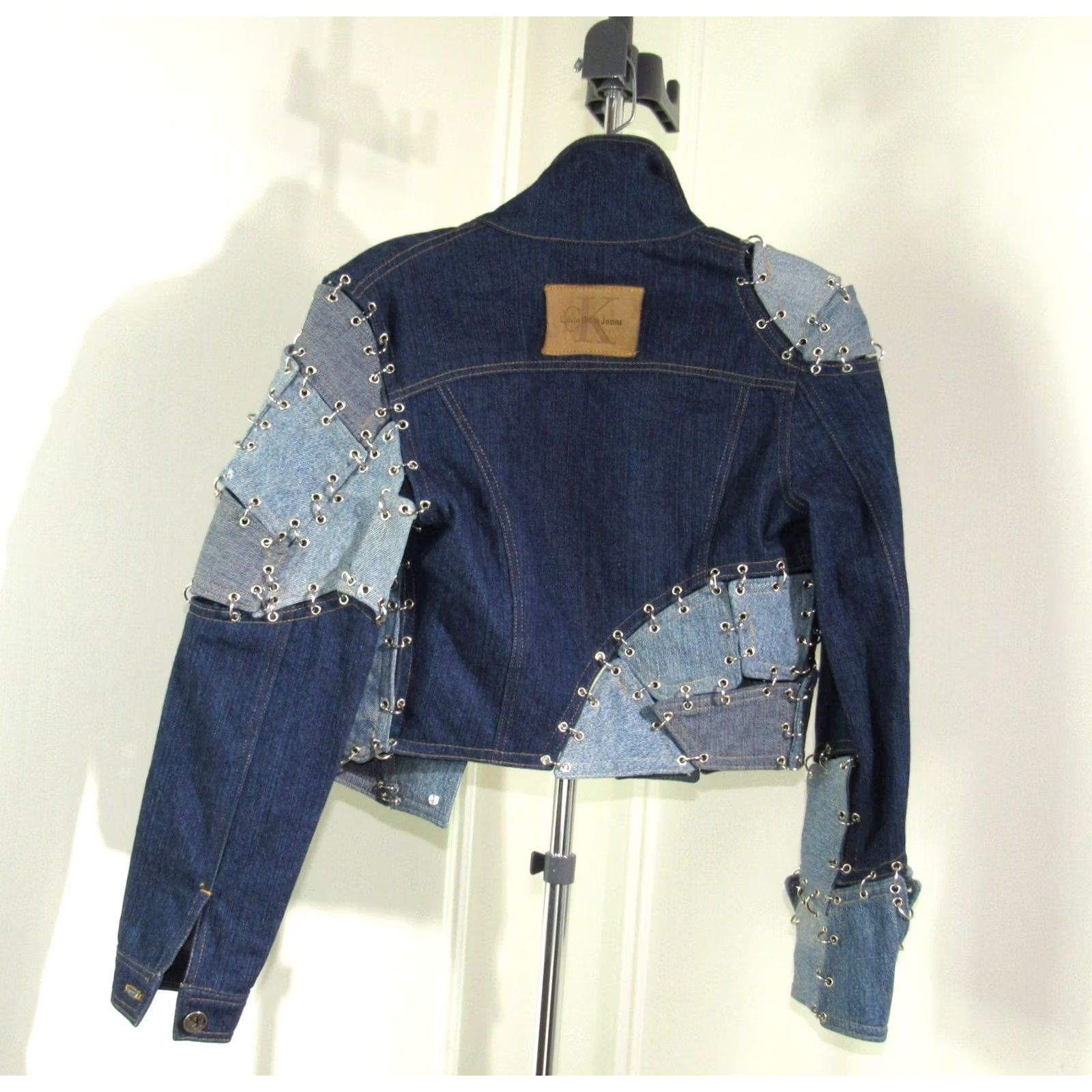 Calvin Klein Calvin Klein Patchwork Denim Jacket XS Women’s Size XS / US 0-2 / IT 36-38 - 3 Thumbnail