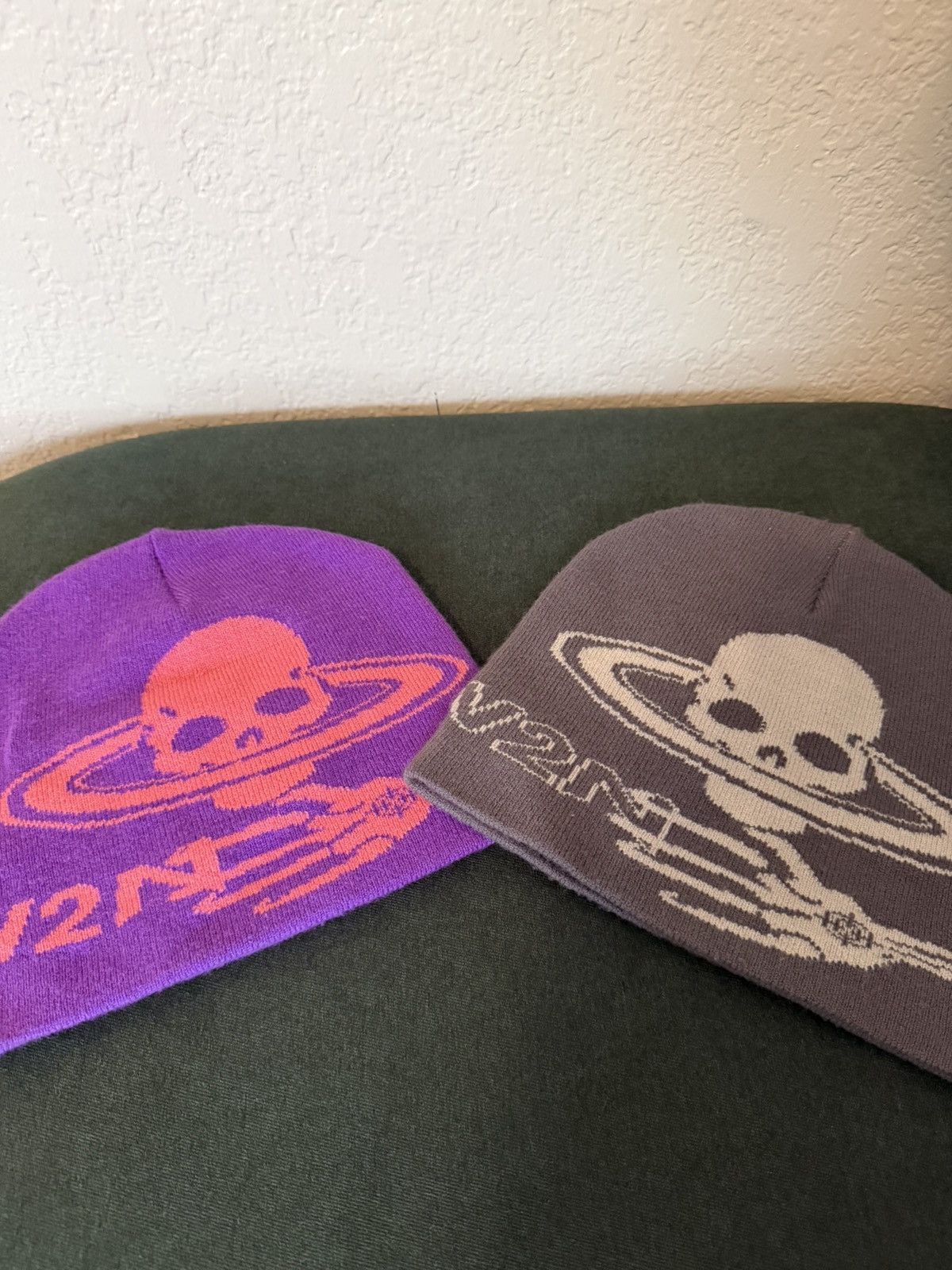Other V2N Beanie Size ONE SIZE - 1 Thumbnail