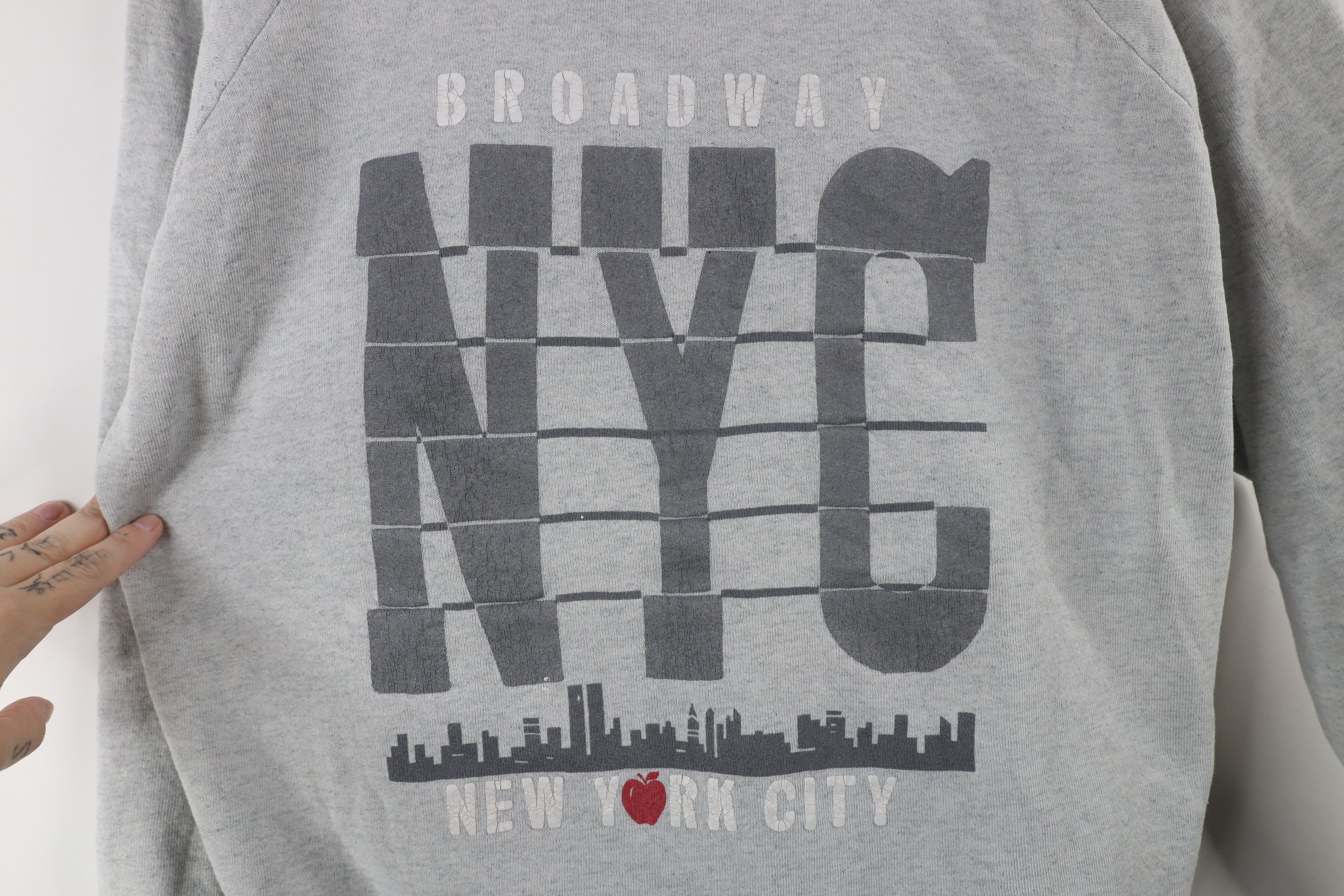 Vintage Vintage 90s Streetwear Broadway New York City Sweatshirt USA Size US XL / EU 56 / 4 - 4 Thumbnail
