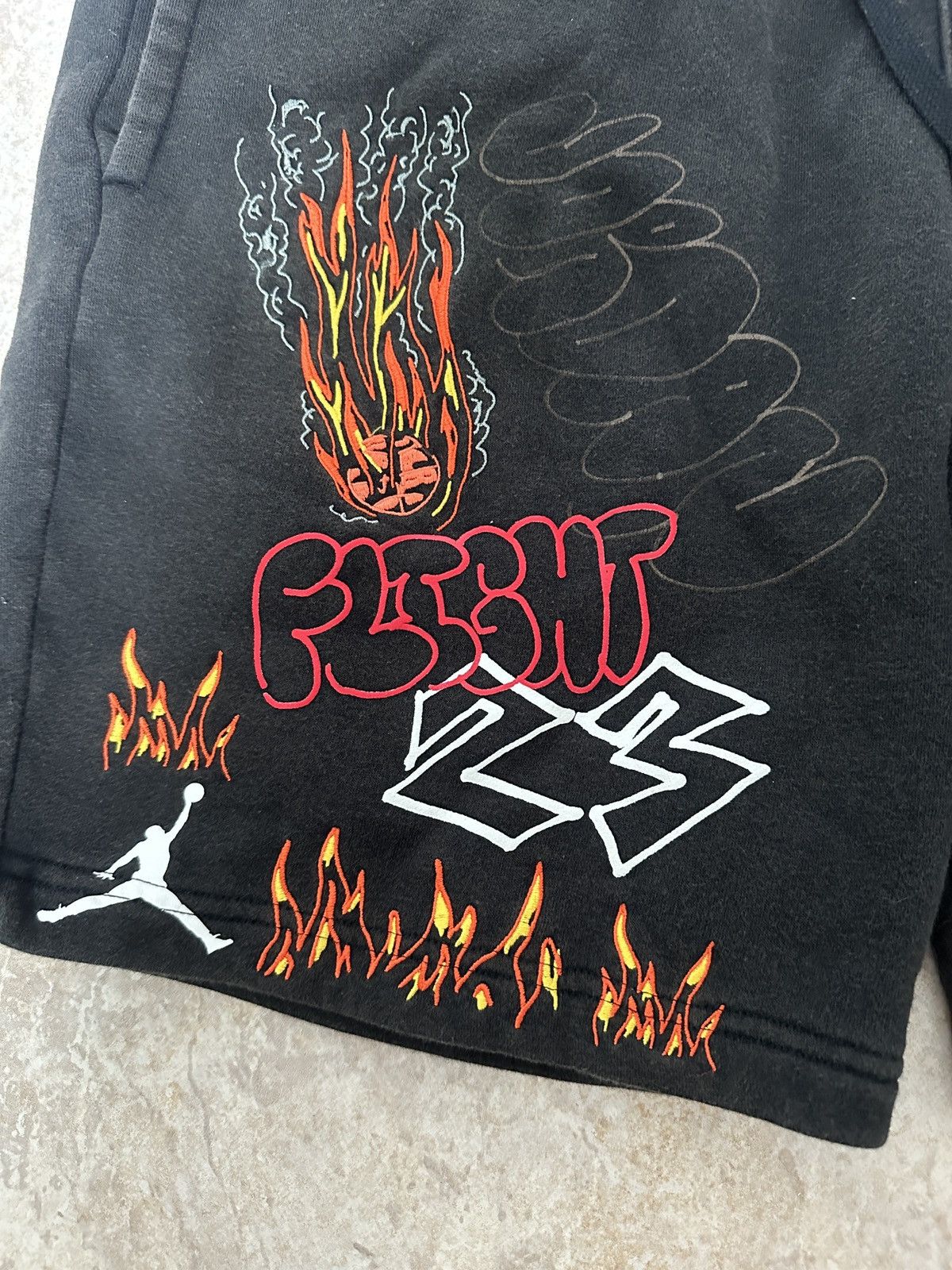 Jordan Brand × Nike × Travis Scott Travis Scott MJ Fleece Short Size US 32 / EU 48 - 3 Thumbnail