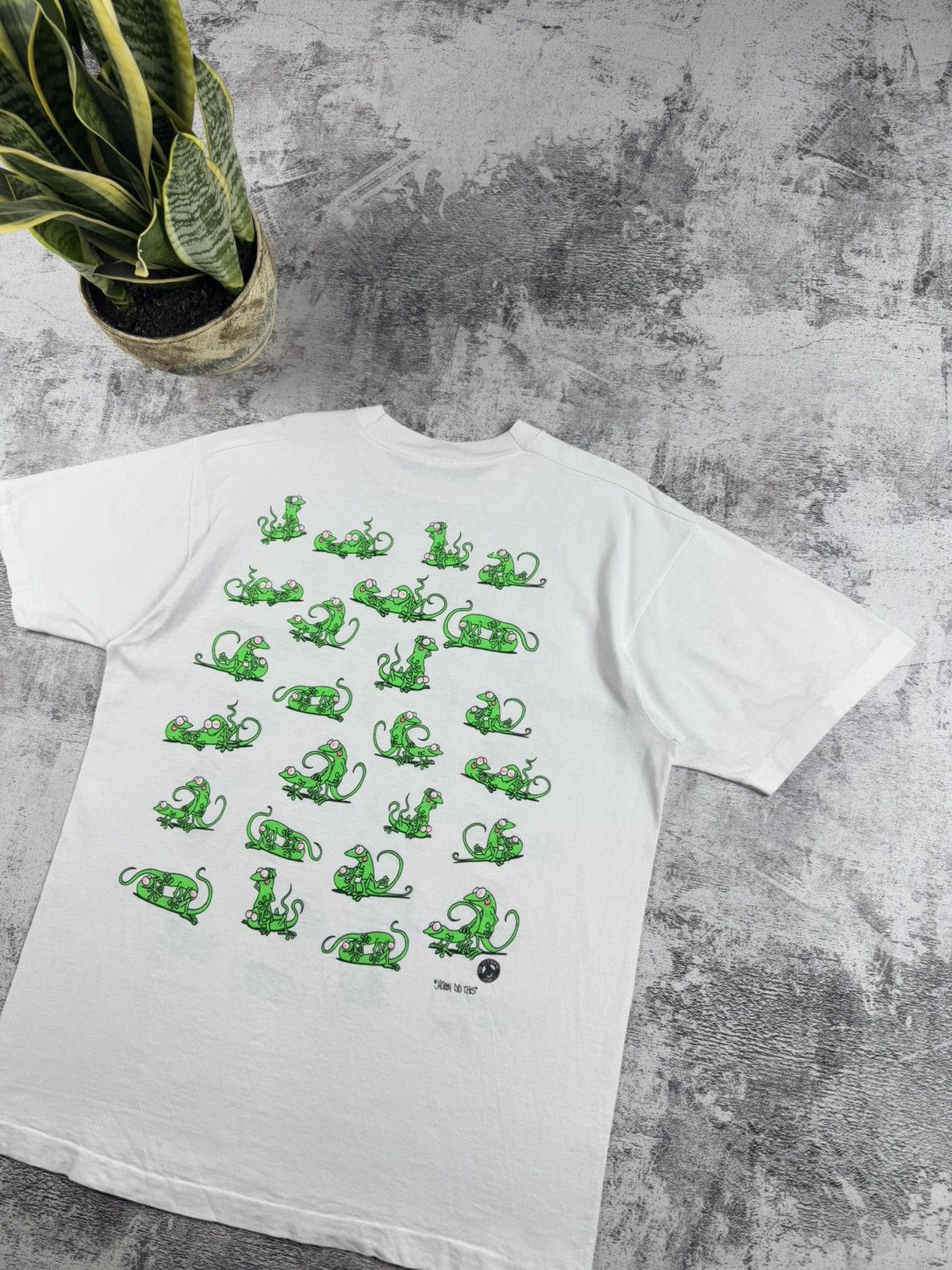 Vintage Kama Sutra Lizard Sex Positions New Braunfels T Shirt Tee Size US XL / EU 56 / 4 - 17 Thumbnail