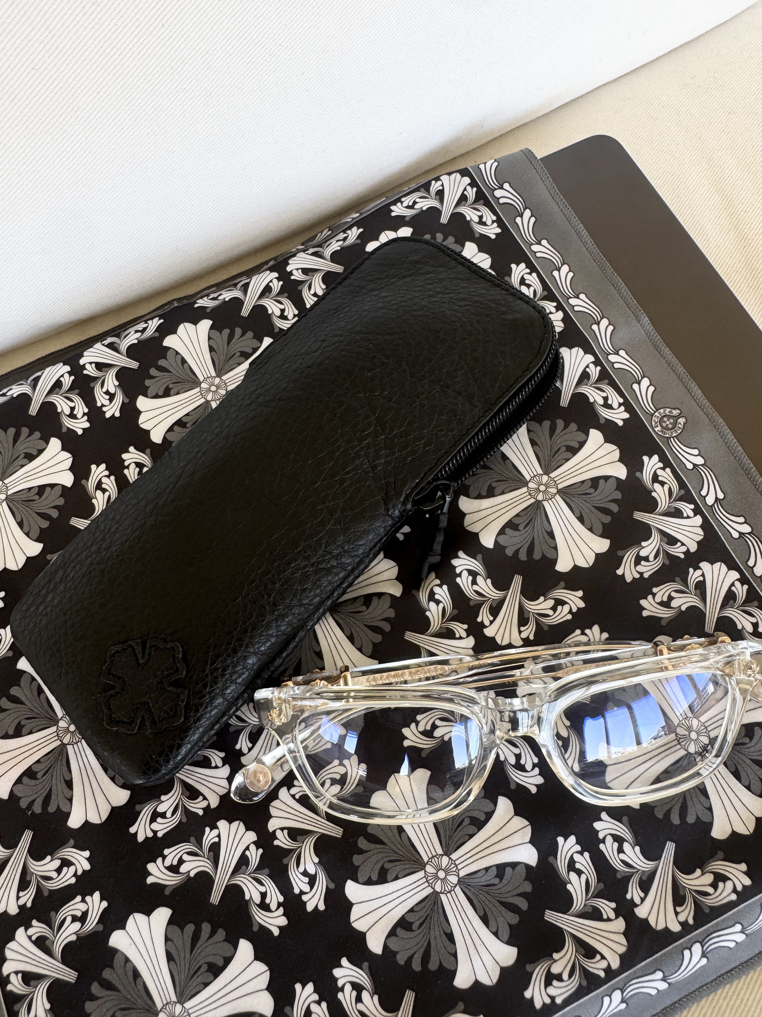 Chrome Hearts CHROME HEARTS COX UCKER GLASSES WITH GOLD HARDWARE Size ONE SIZE - 3 Thumbnail