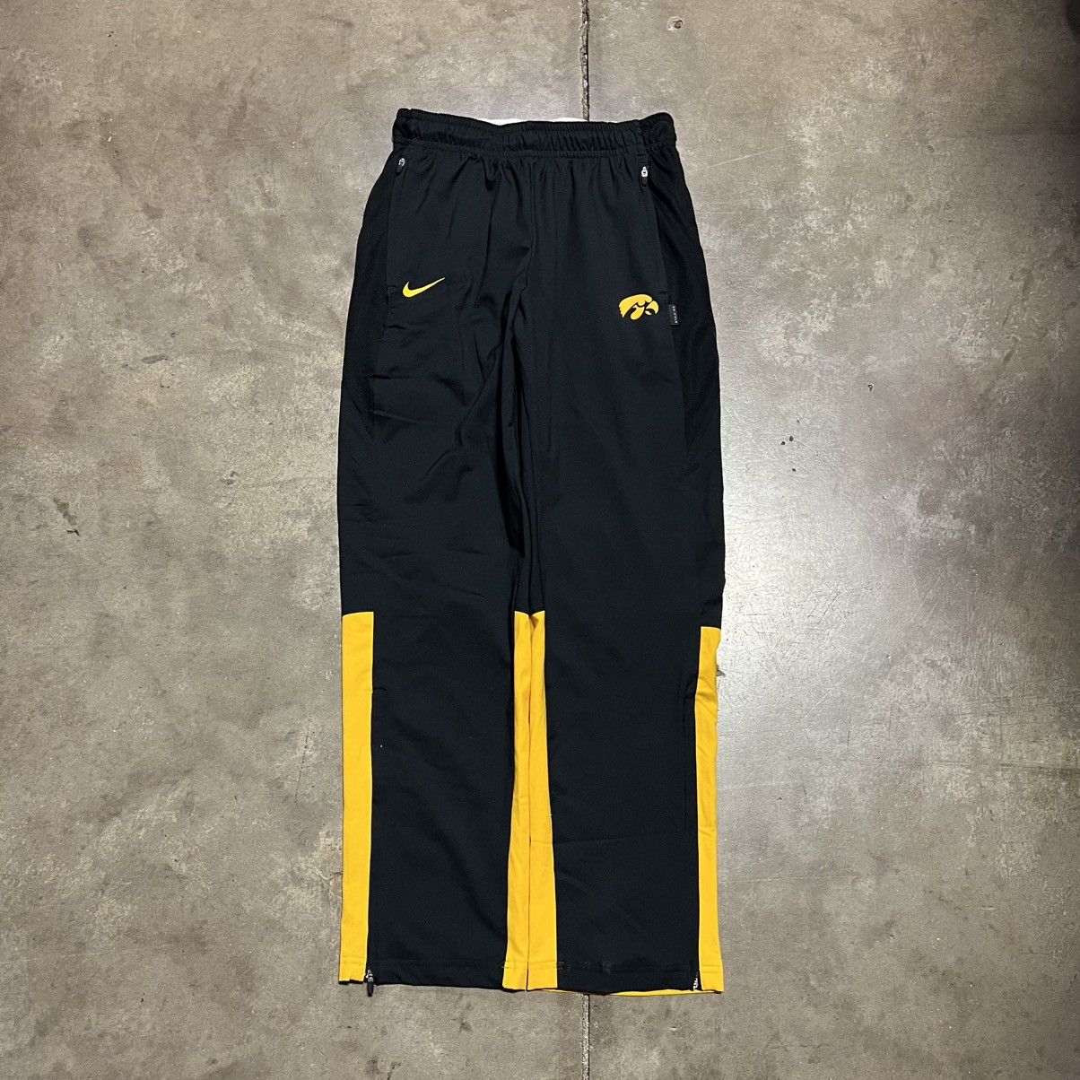 Nike Vintage Nike Iowa Hawkeyes Sweatpants Swoosh Logo Wide Leg Size US 28 / EU 44 - 1 Thumbnail