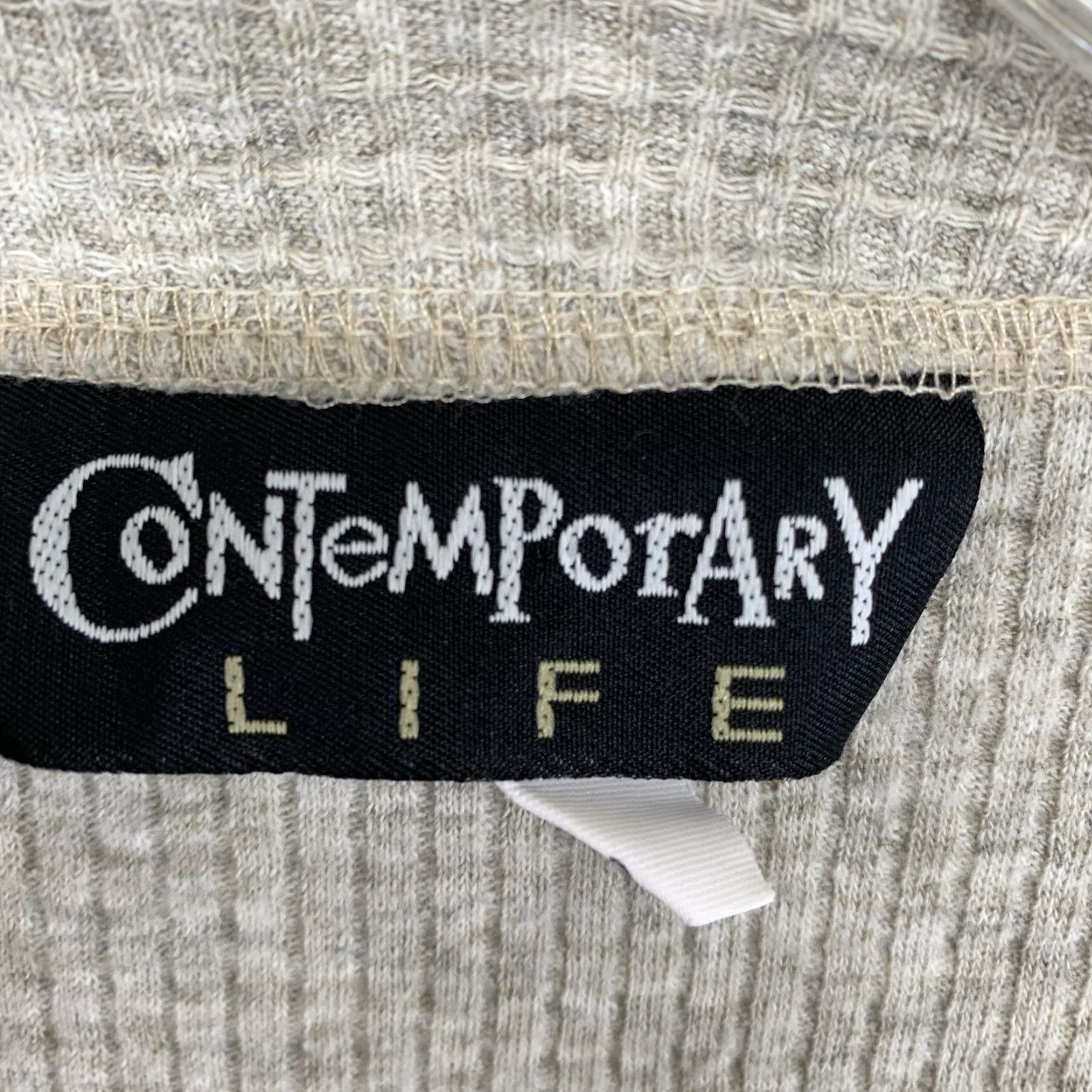 FLAX VINTAGE Contemporary Life Button-Up Top Casual Women Regular M Beige Knit Pockets 80s 90s Nature Subtle Textured Pearl Buttons Long Sleeve Round Neck Size M / US 6-8 / IT 42-44 - 7 Thumbnail