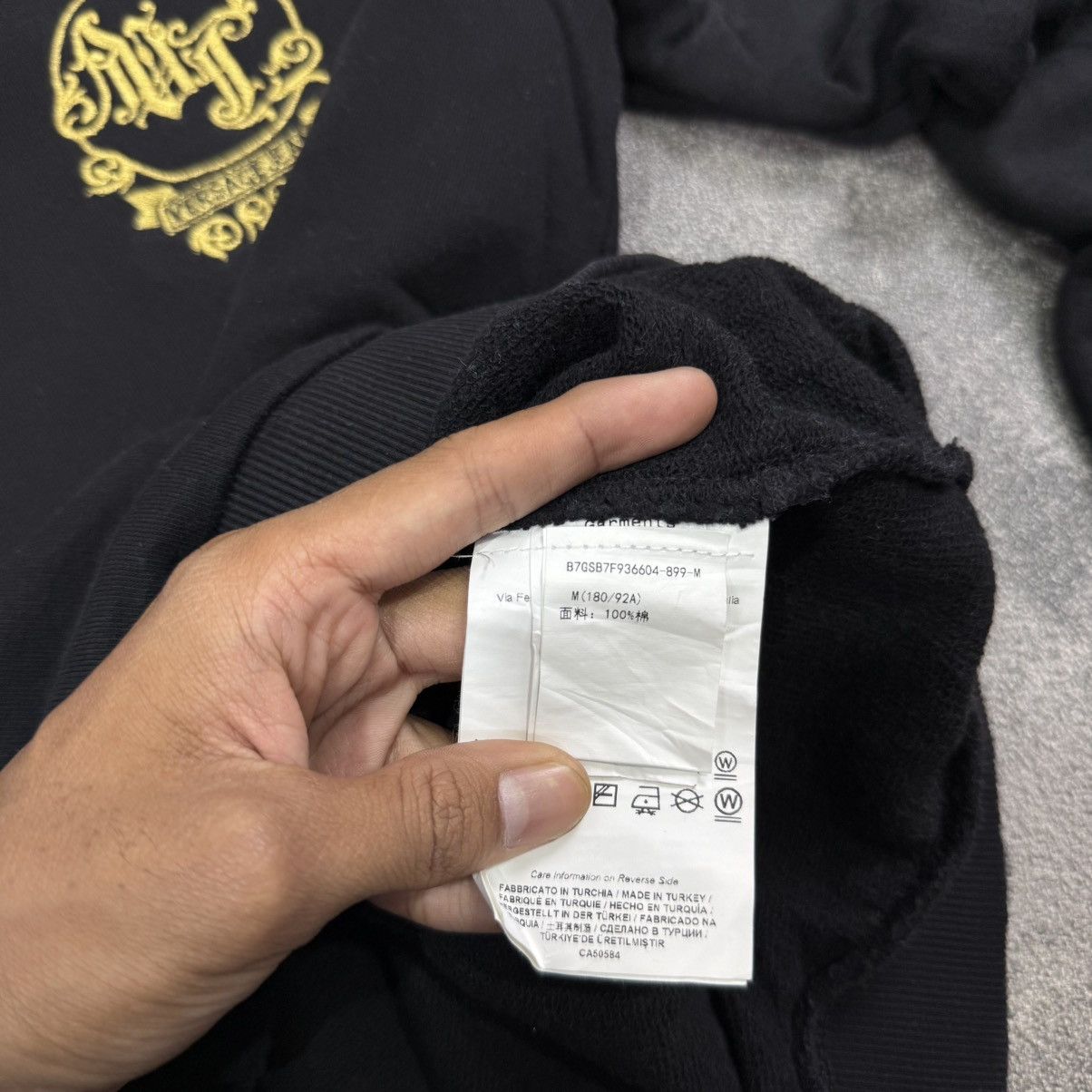 Versace VERSACE JEANS sweatshirt black logo embroidery gold Size US M / EU 48-50 / 2 - 5 Thumbnail