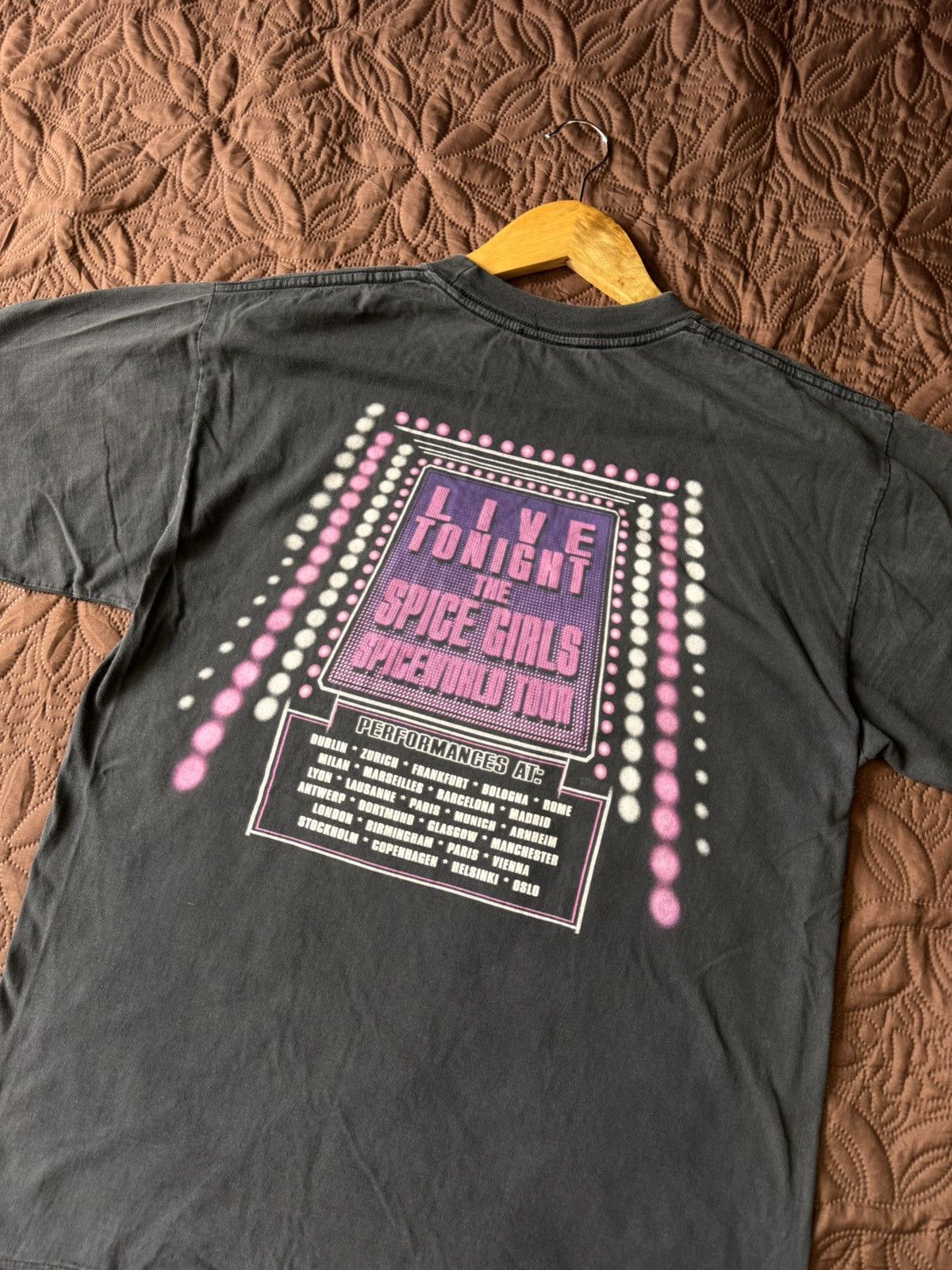 Band Tees Vintage band spice girl europe tour 1998 Size US M / EU 48-50 / 2 - 10 Thumbnail