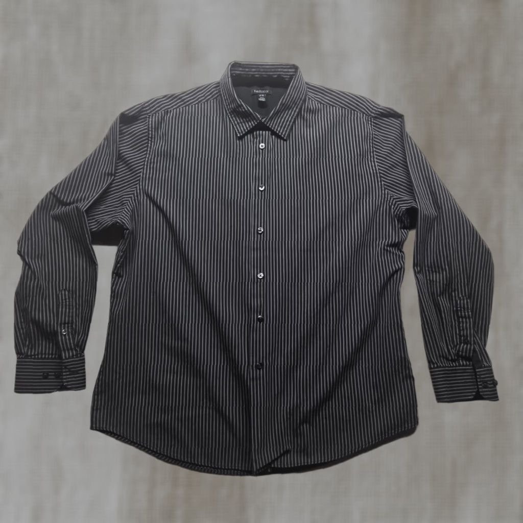 Van Heusen Van Heusen Shirt Men L Black Striped Button-Up Long Sleeve Collared 16 16.5 Cotton Casual Regular Vintage: No (But must avoid adding info) Size 42R - 1 Thumbnail