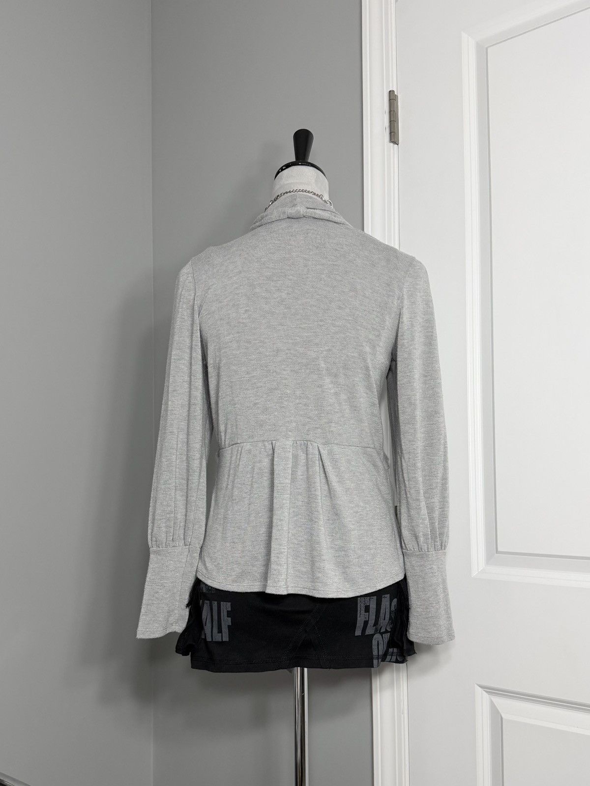 Other Gray Draped Open Front Cardigan Sweater w/ Fabric Twists Size M / US 6-8 / IT 42-44 - 3 Thumbnail