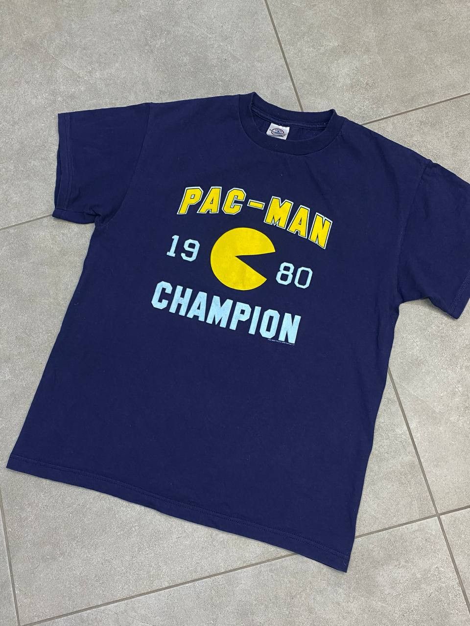 Nintendo Vintage Pac-man 1980 Champion 2005 Namco T-Shirt Size US M / EU 48-50 / 2 - 4 Thumbnail