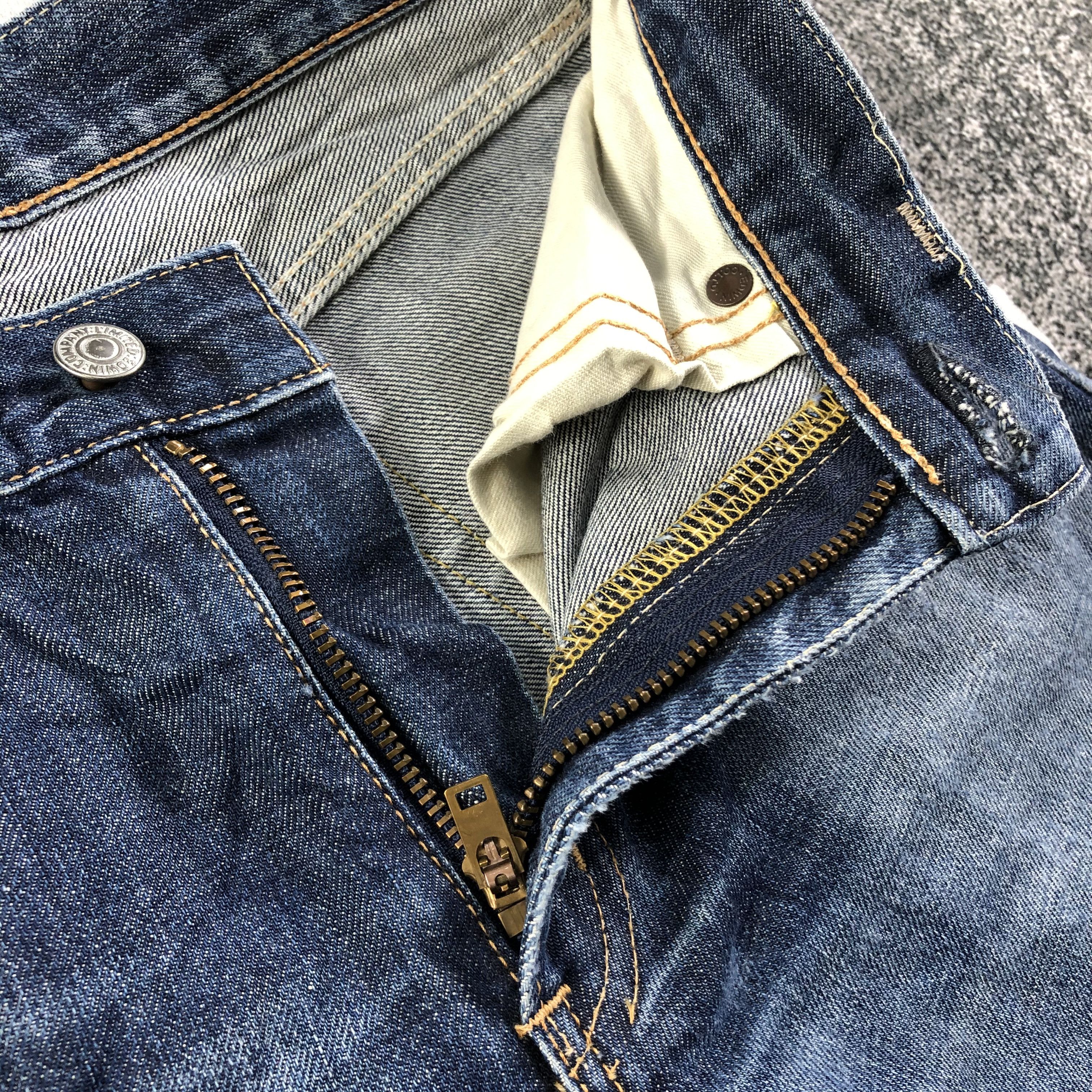 Edwin Vintage Edwin Jeans Faded Blue Flare Denim KJ1498 Size US 27 - 10 Thumbnail