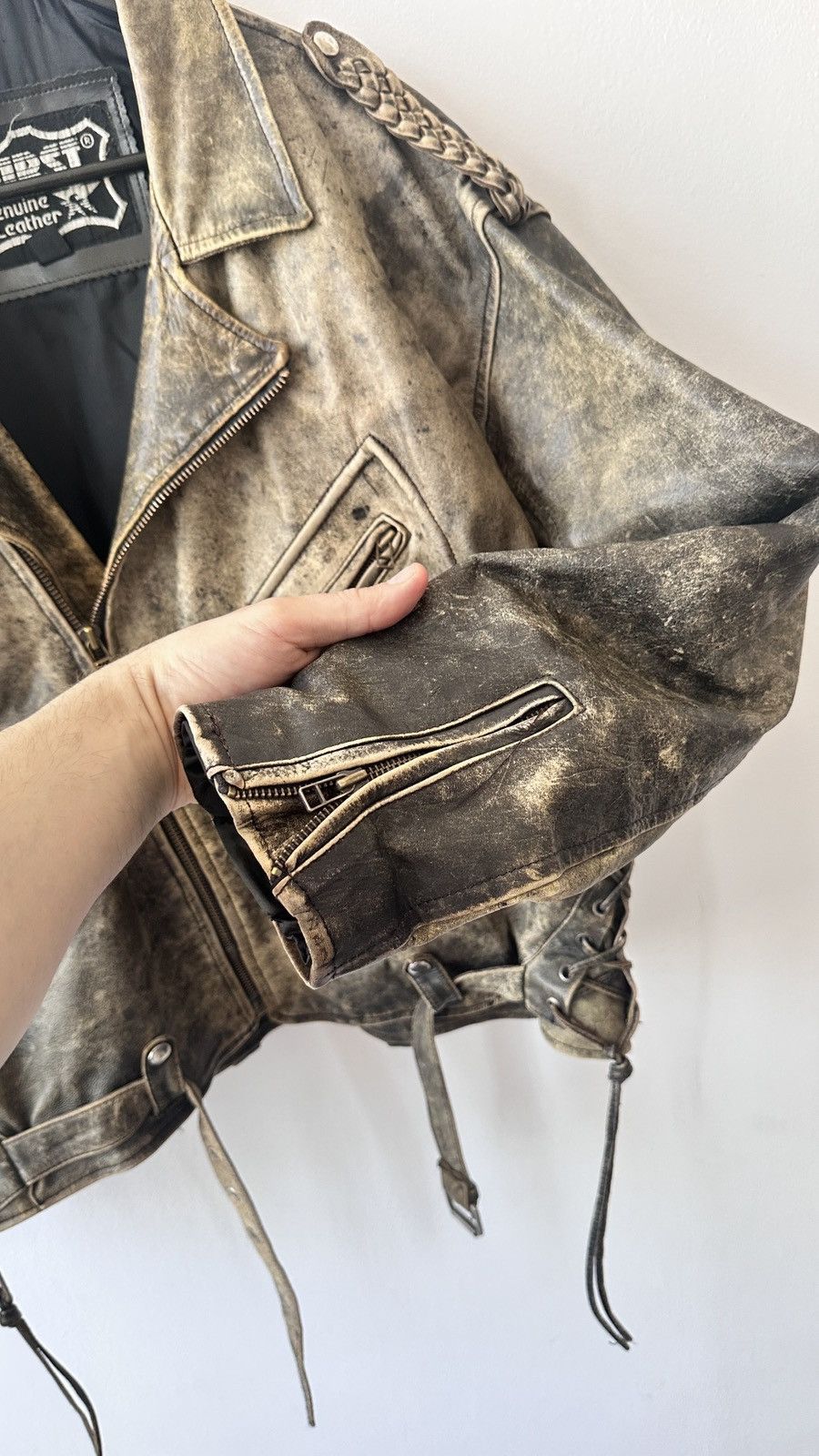 Other Leather Motorcycle Jacket XL Braided Shoulders Rocker Heavy Size US XL / EU 56 / 4 - 10 Thumbnail
