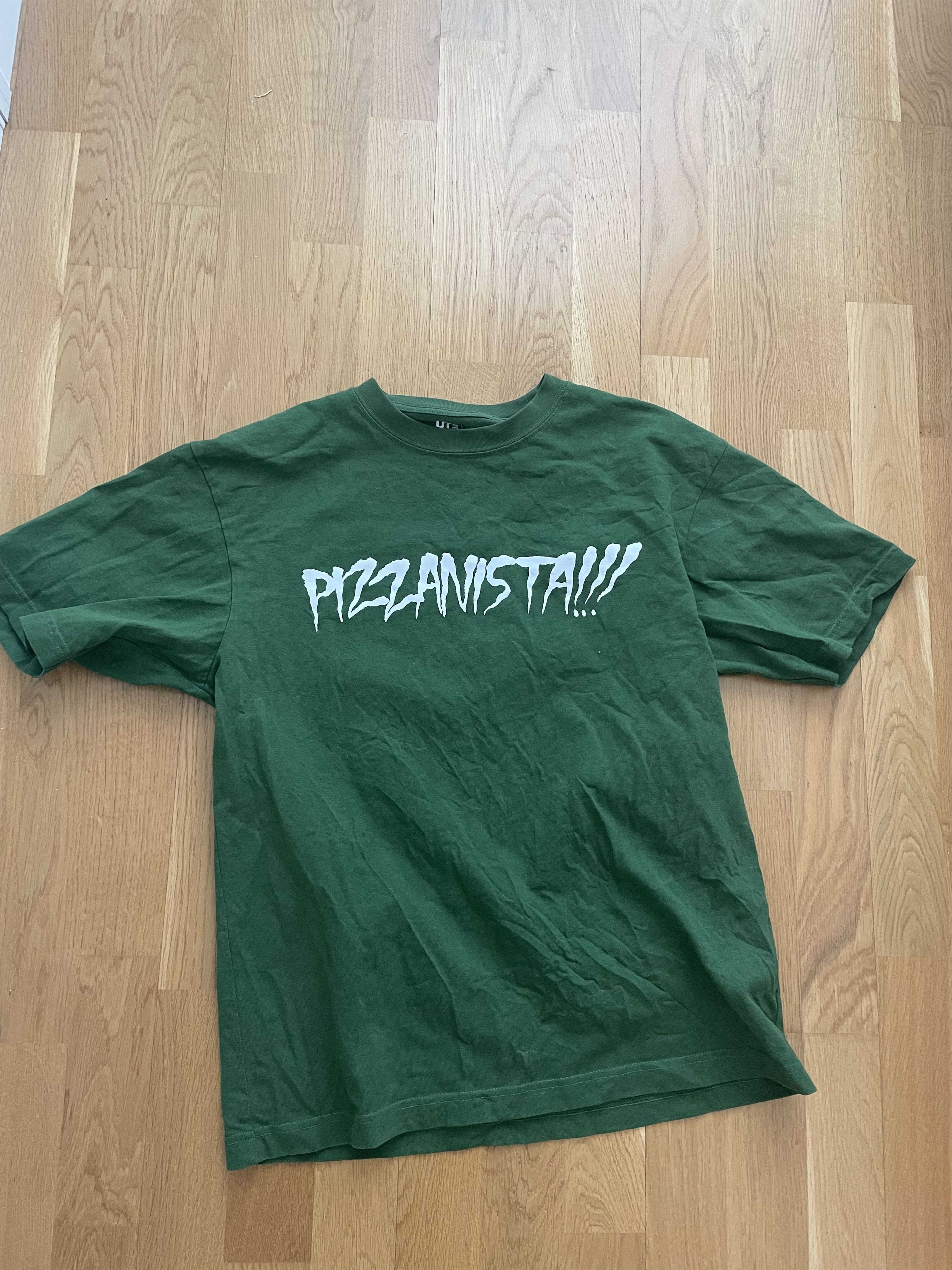Uniqlo Uniqlo UT Pizzanista T-shirt Size US S / EU 44-46 / 1 - 1 Thumbnail