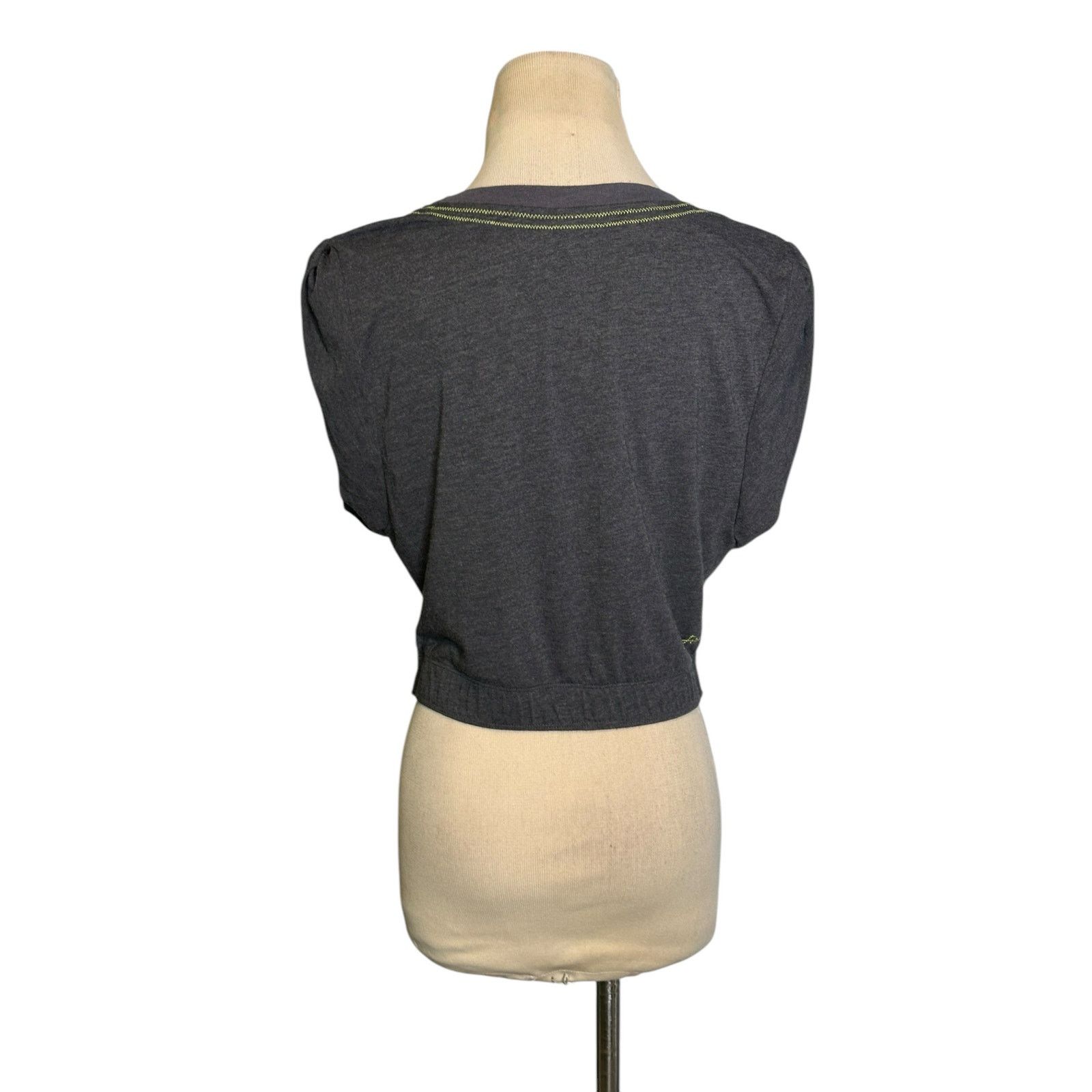 Free People Free Prople movement gray cap sleeves twist front top size M Size M / US 6-8 / IT 42-44 - 2 Thumbnail
