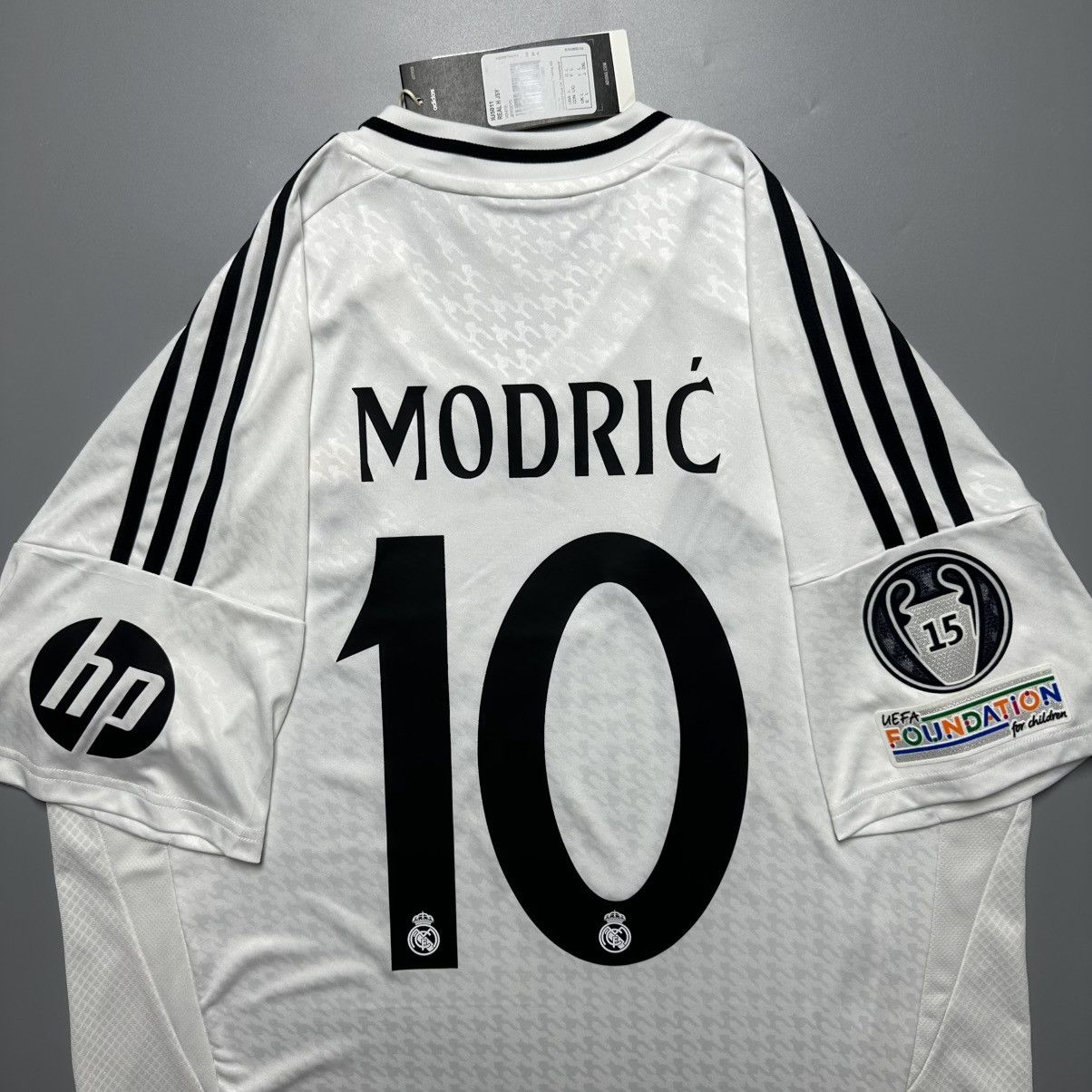 Adidas REAL MADRID ADIDAS 2024/2025 FOOTBALL HOME JERSEY #10 MODRIC Size US L / EU 52-54 / 3 - 9 Thumbnail