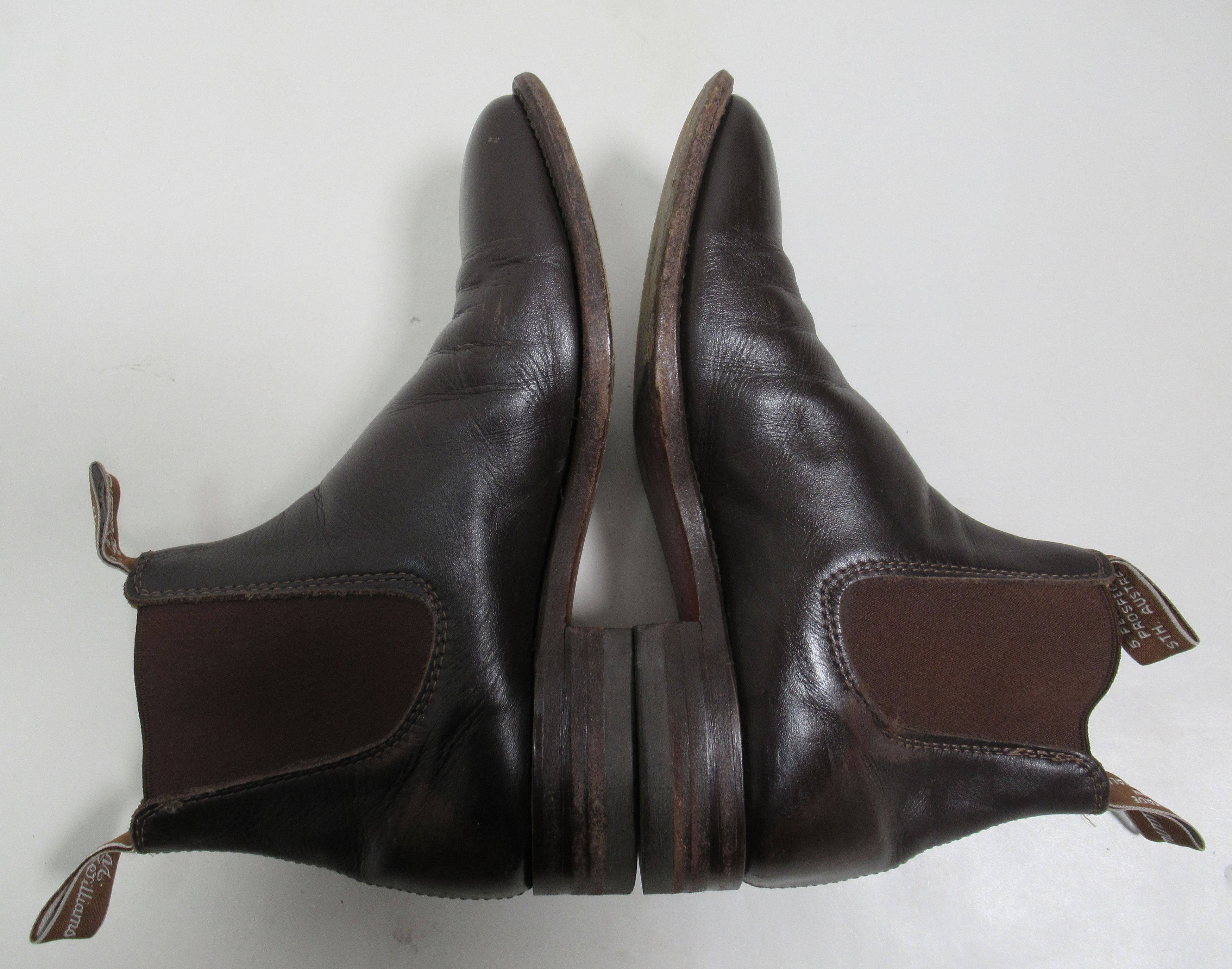 R.M. Williams R.M. Williams Men's Comfort Craftsman Chelsea Boot Chestnut Size US 6 / EU 39 - 11 Thumbnail