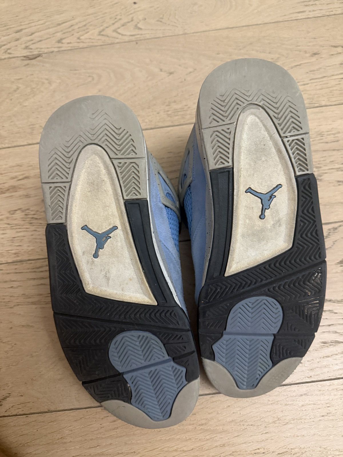 Nike Jordan 4 “University Blue” Size US 10.5 / EU 43-44 - 5 Thumbnail