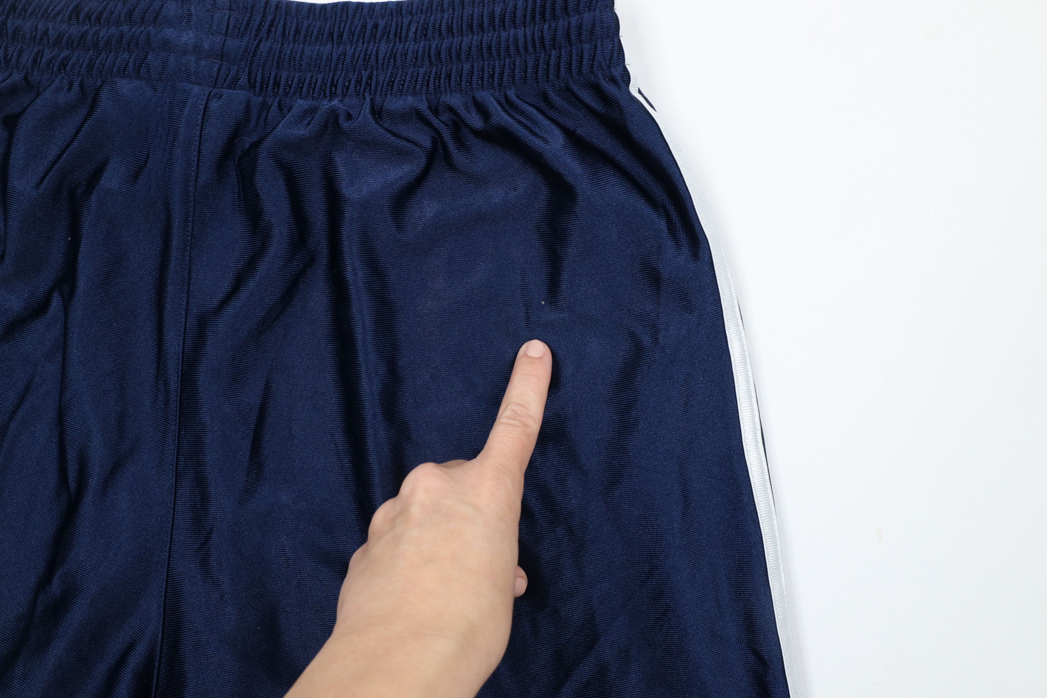 Adidas × Vintage Vintage Adidas Striped Gym Basketball Shorts Blue Polyester Size US 32 / EU 48 - 13 Thumbnail