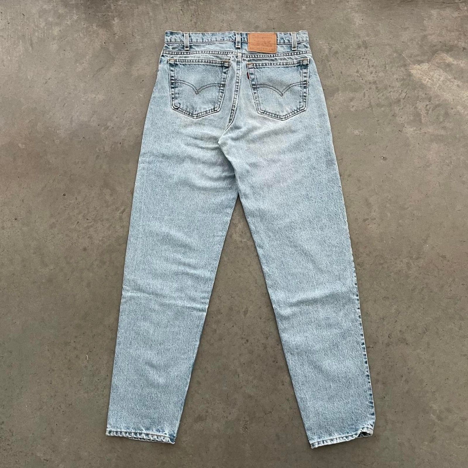 Levi's Vintage 90s Levi’s 550 Light Wash Denim Jeans Size US 32 / EU 48 - 5 Thumbnail